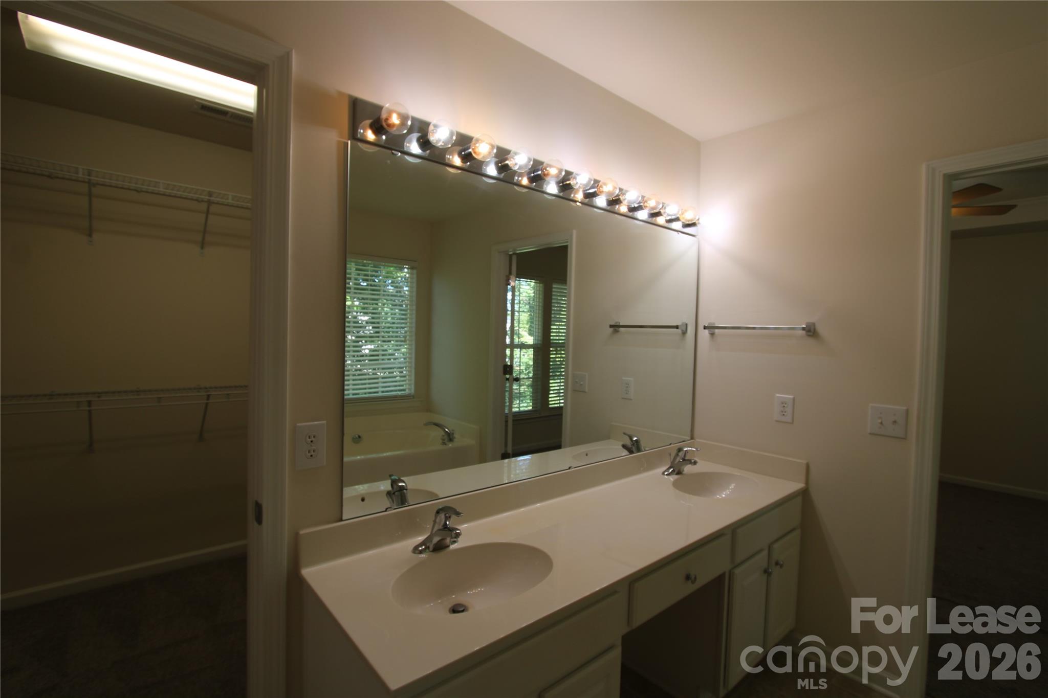 11103 Cypress View Drive 239 Property Photo 28