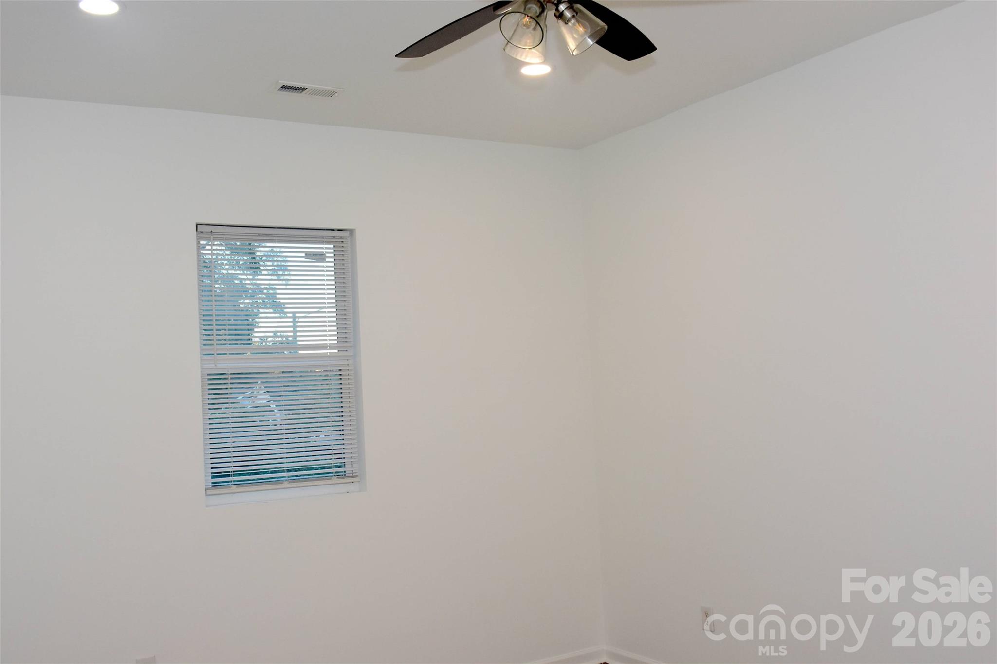 16 Cauthen Street Property Photo 9