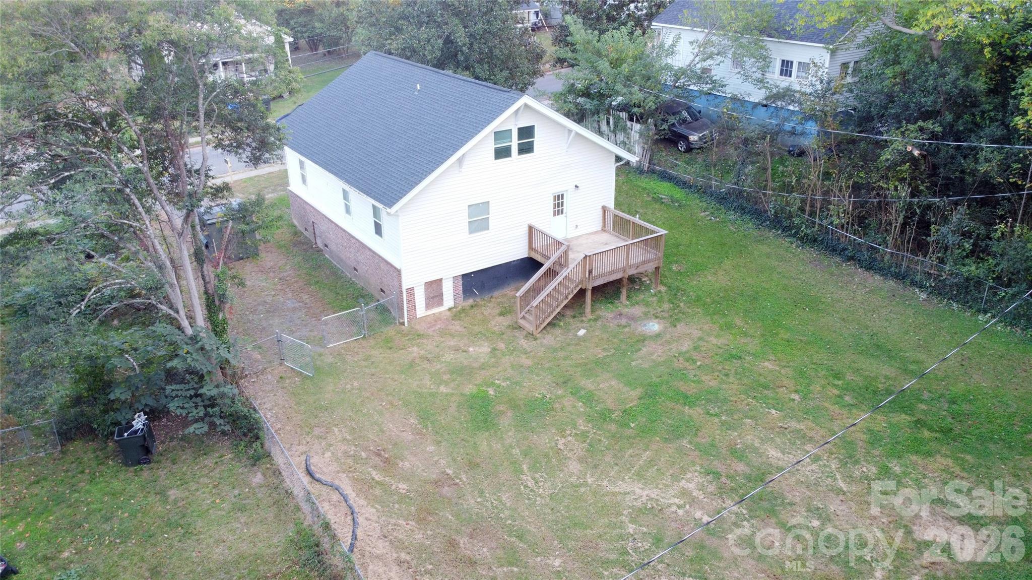 16 Cauthen Street Property Photo 27