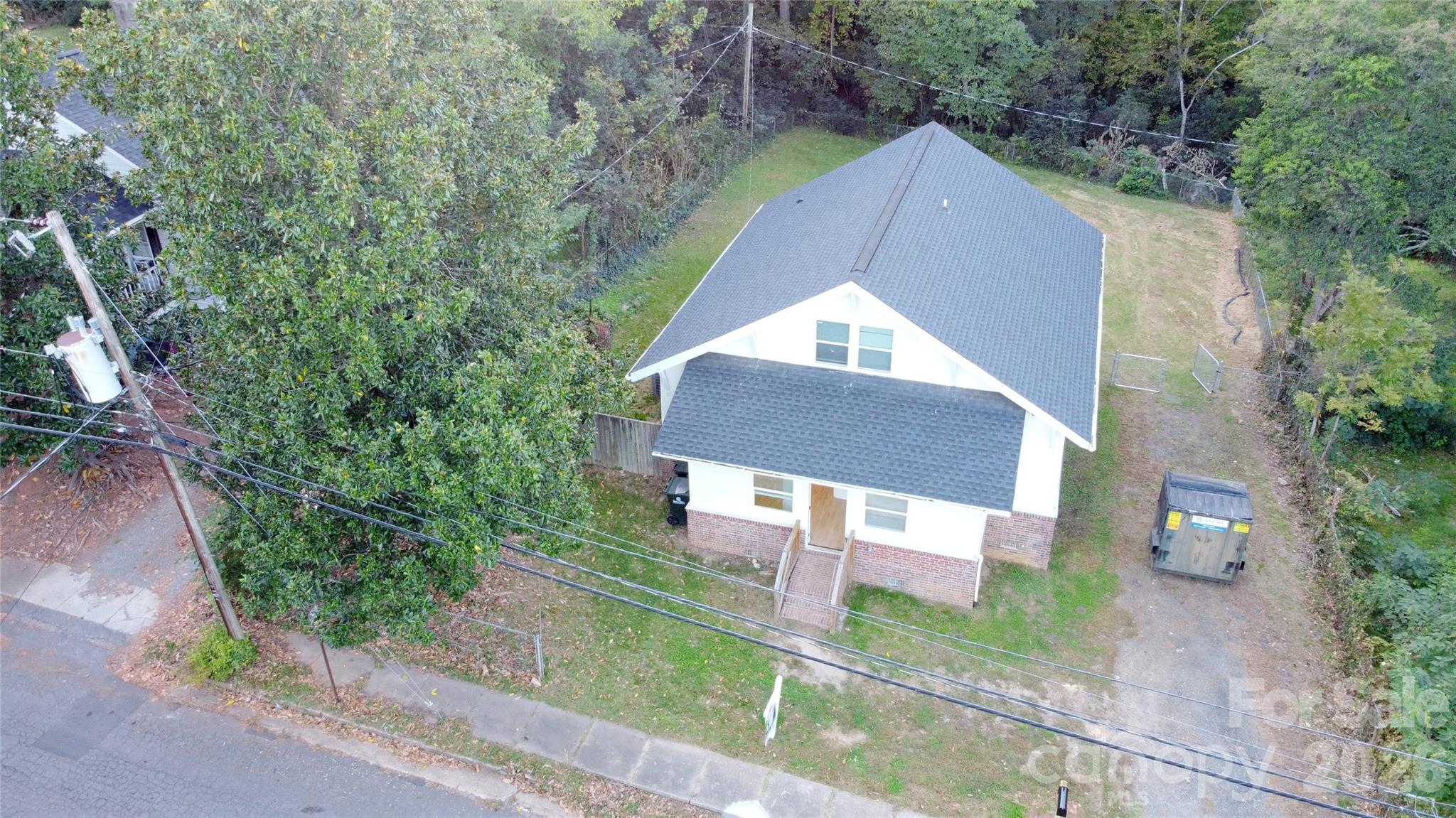 16 Cauthen Street Property Photo 32