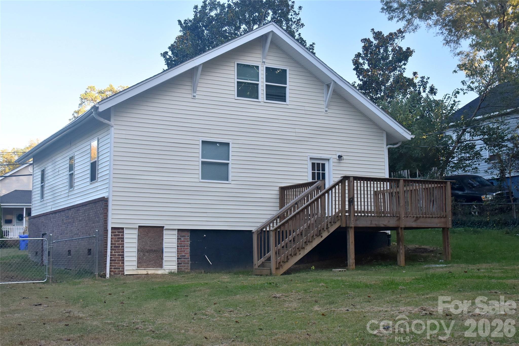 16 Cauthen Street Property Photo 34