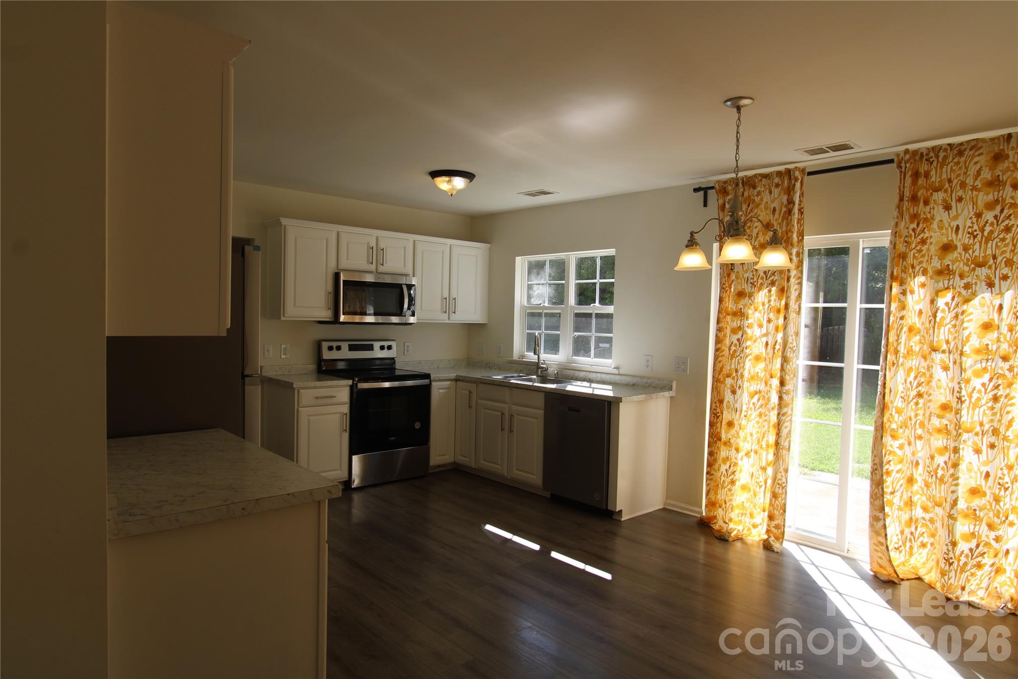 11118 Cypress View Drive Property Photo 6