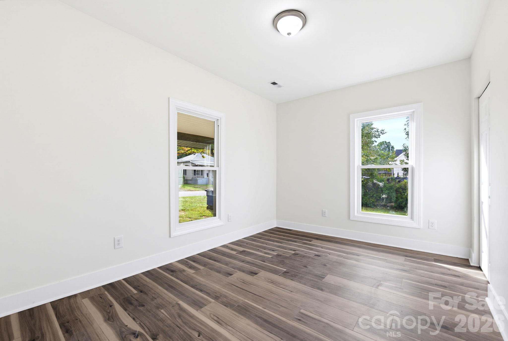 1014 8th Street Property Photo 8
