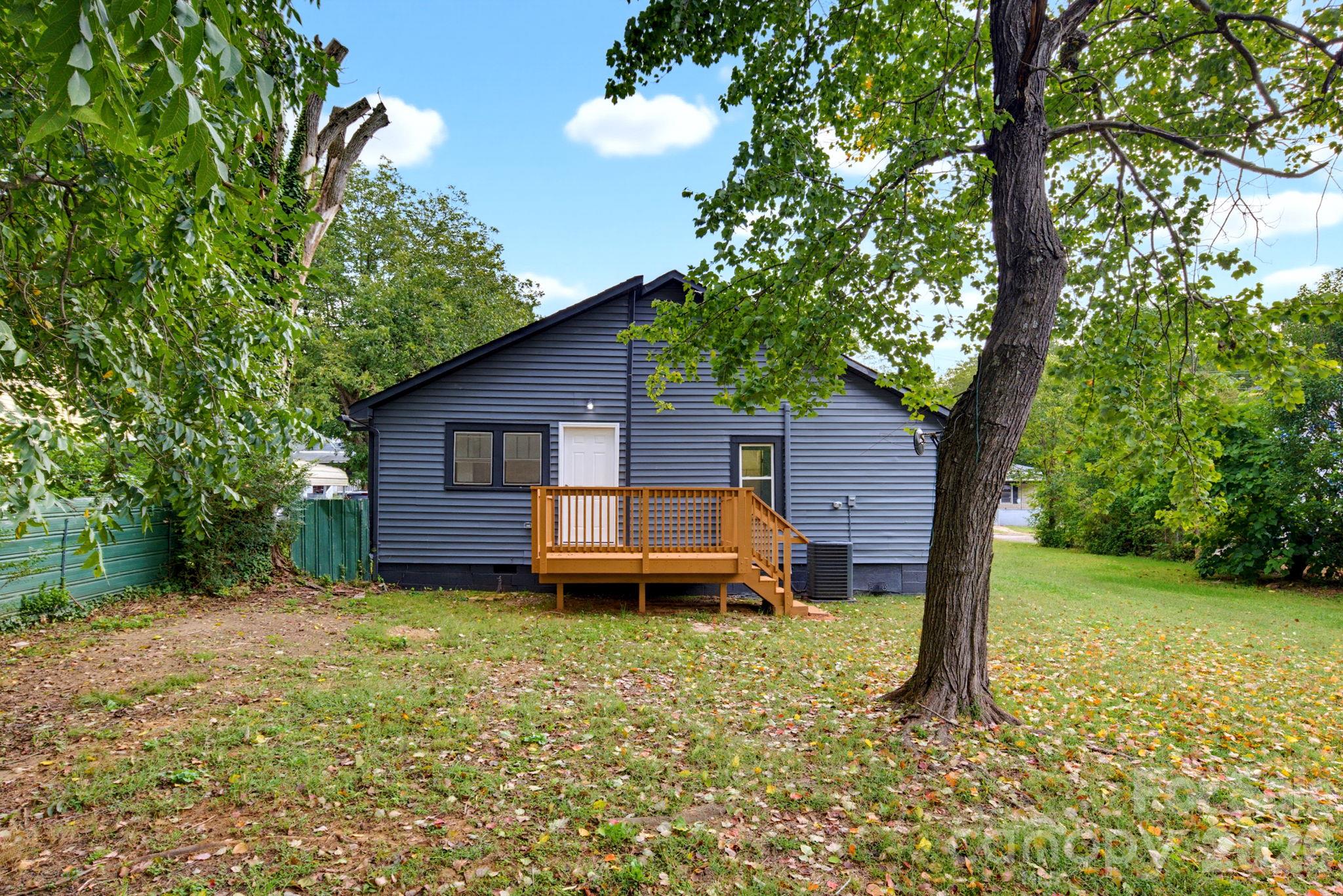 1014 8th Street Property Photo 33
