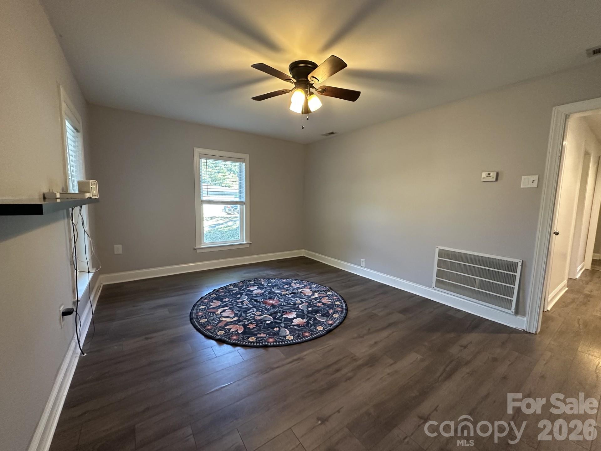 206 Pethel Street Property Photo 2
