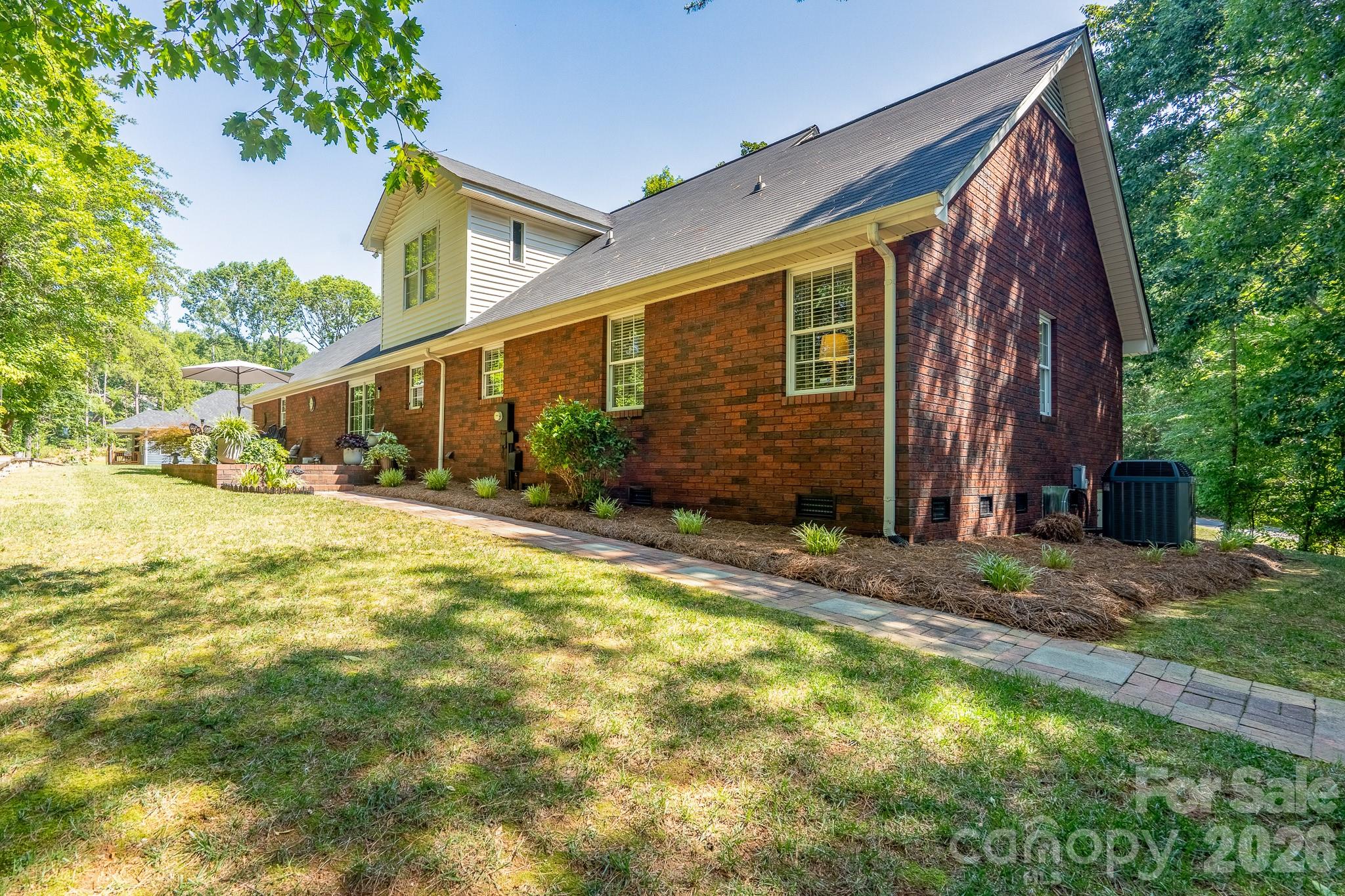 309 Imperial Way Property Photo 9