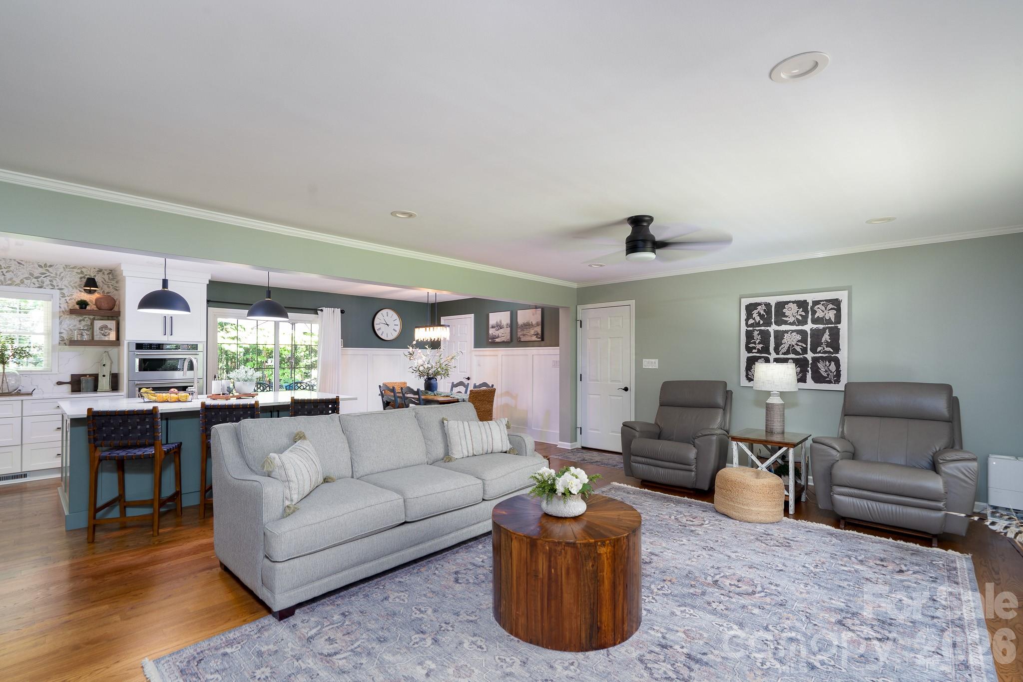 309 Imperial Way Property Photo 11