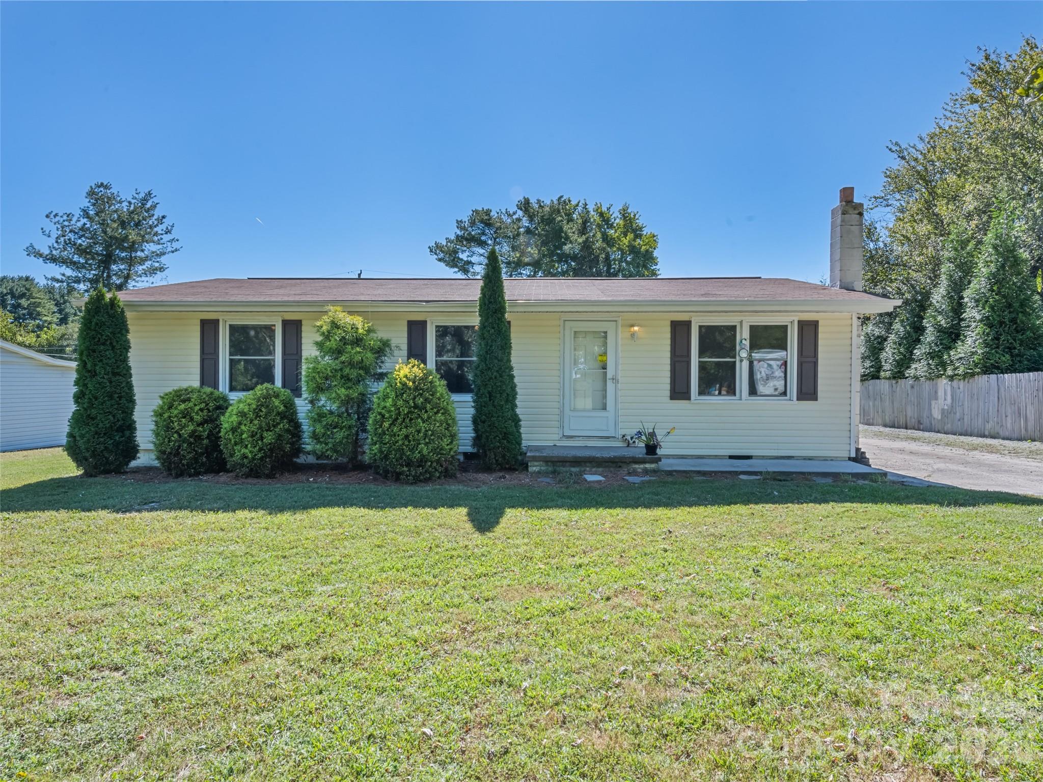 1188 Eastbrook Drive Property Photo 1