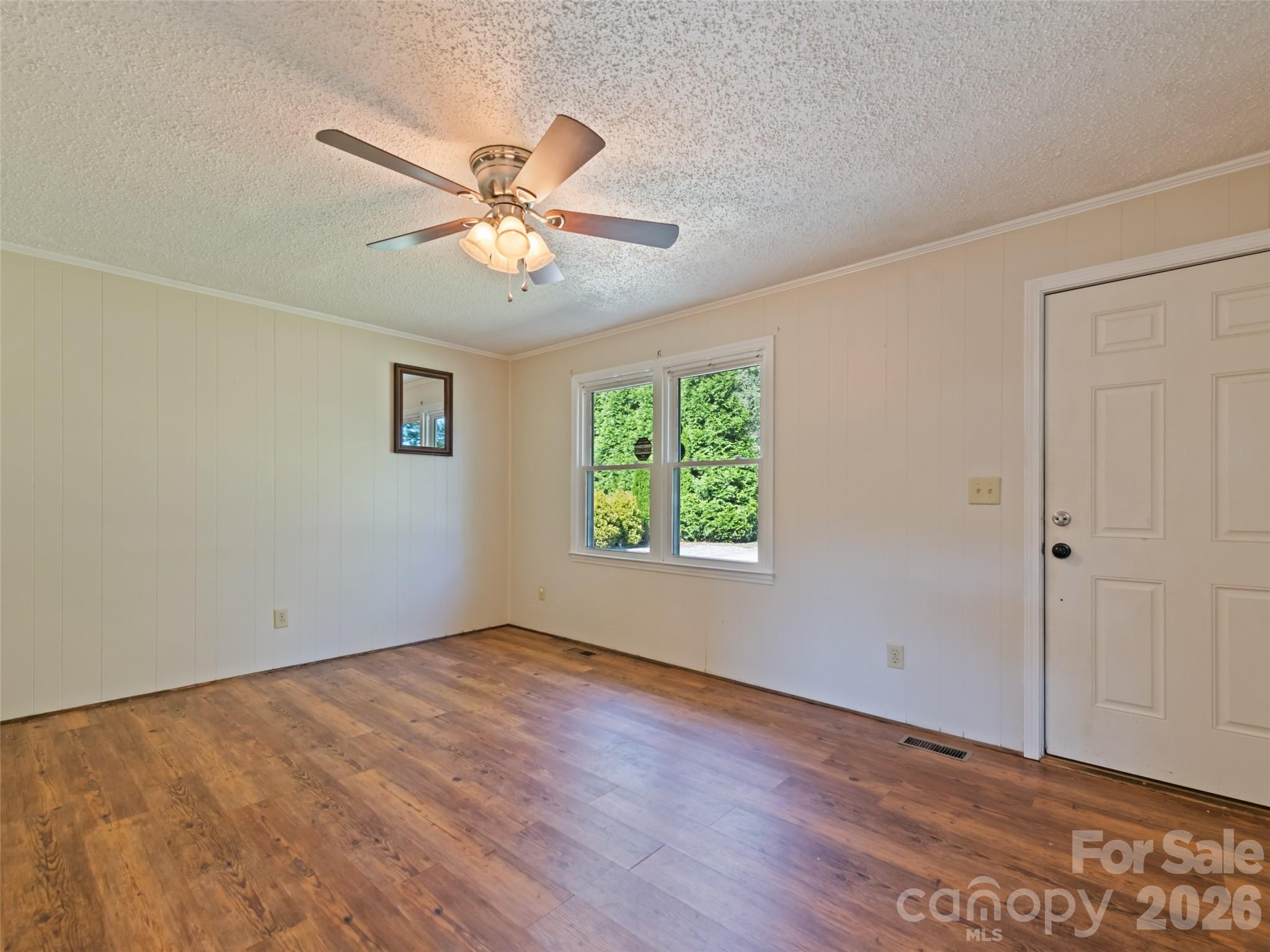 1188 Eastbrook Drive Property Photo 8