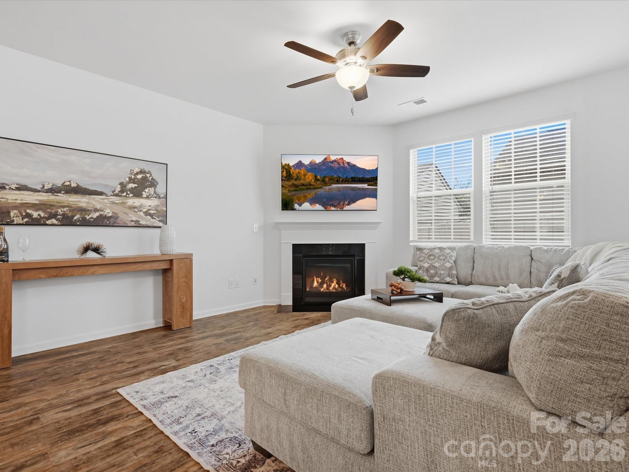 2629 Winter Thistle Way Property Photo 6
