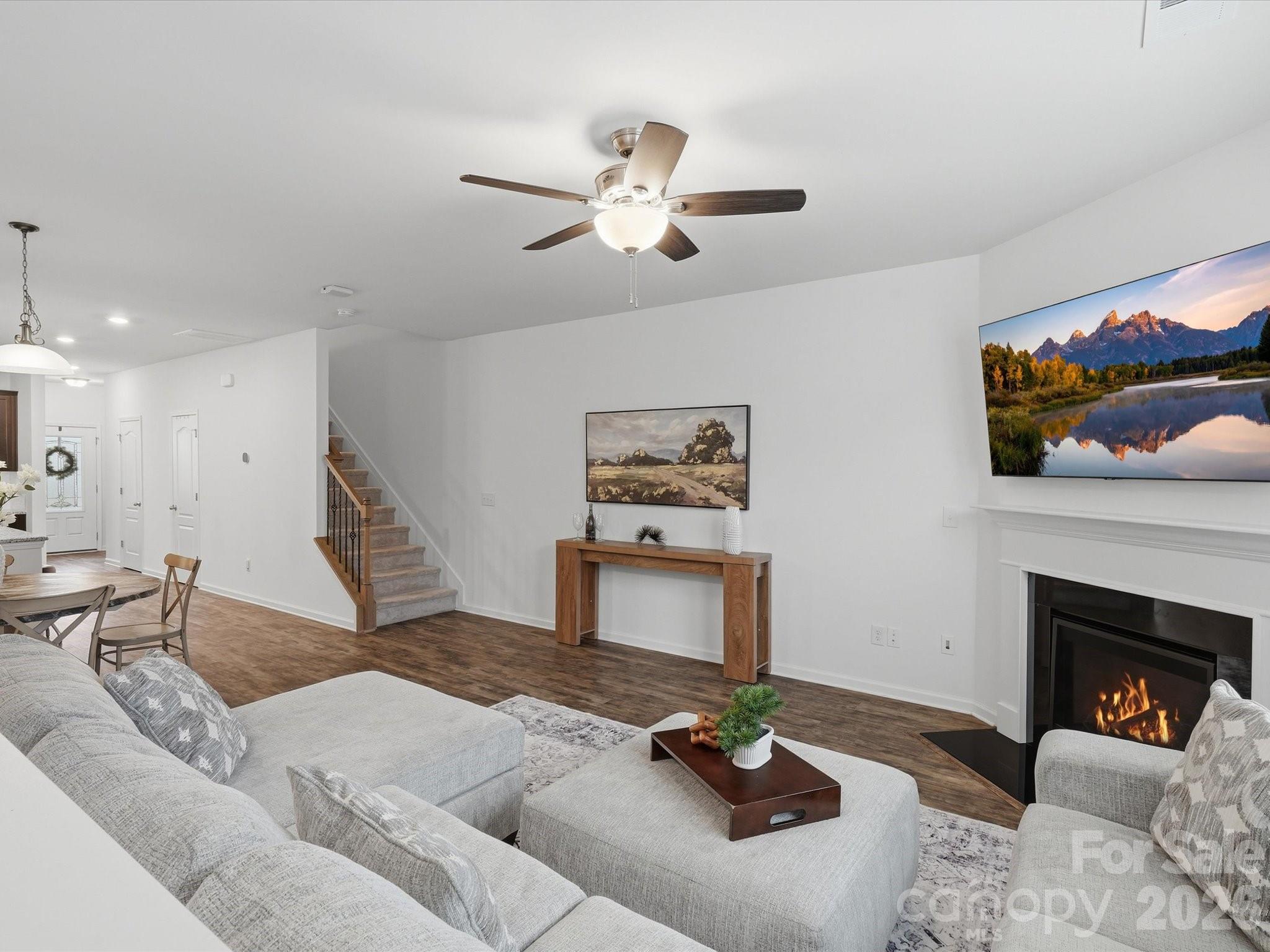 2629 Winter Thistle Way Property Photo 10