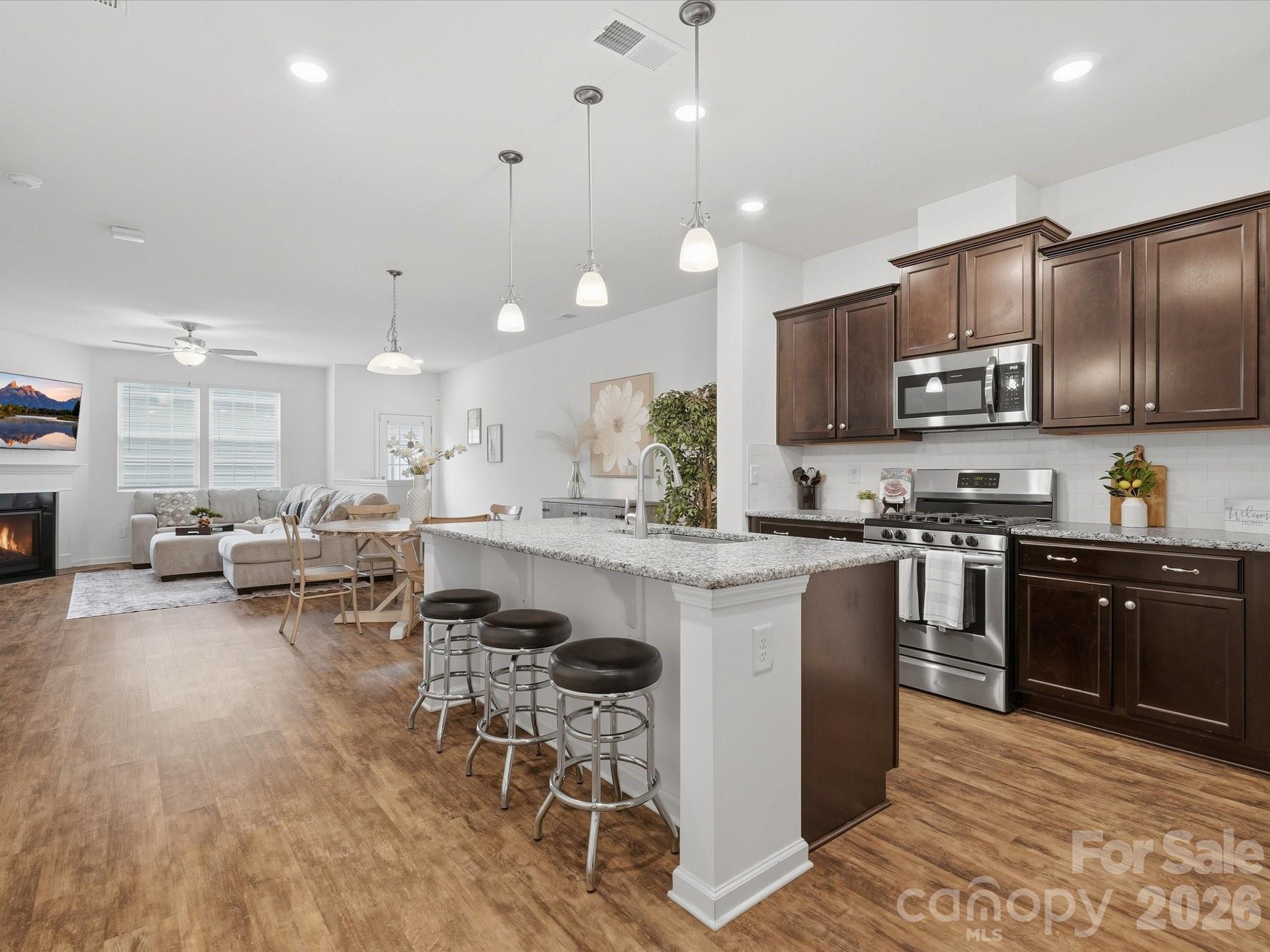 2629 Winter Thistle Way Property Photo 11