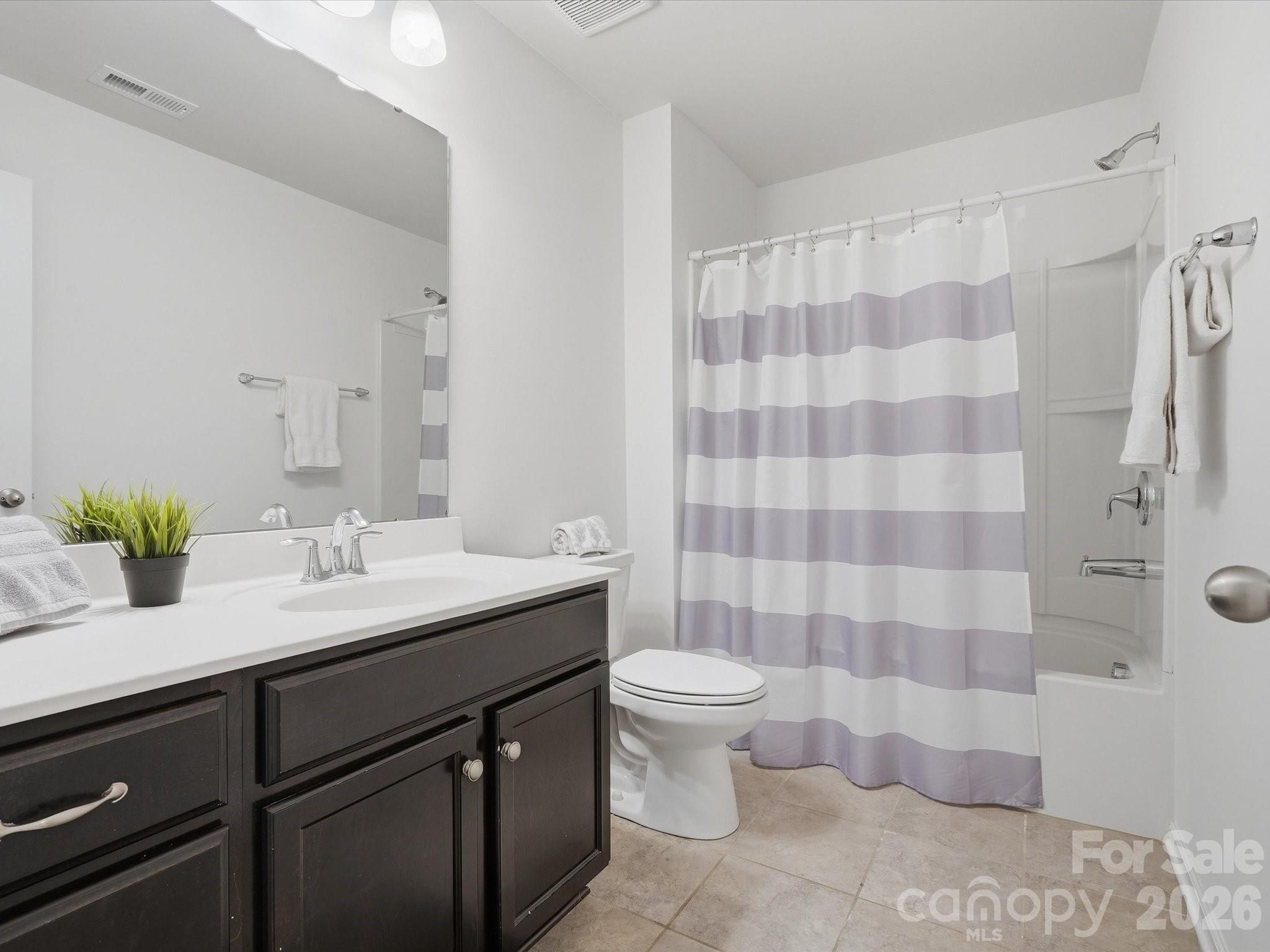 2629 Winter Thistle Way Property Photo 32