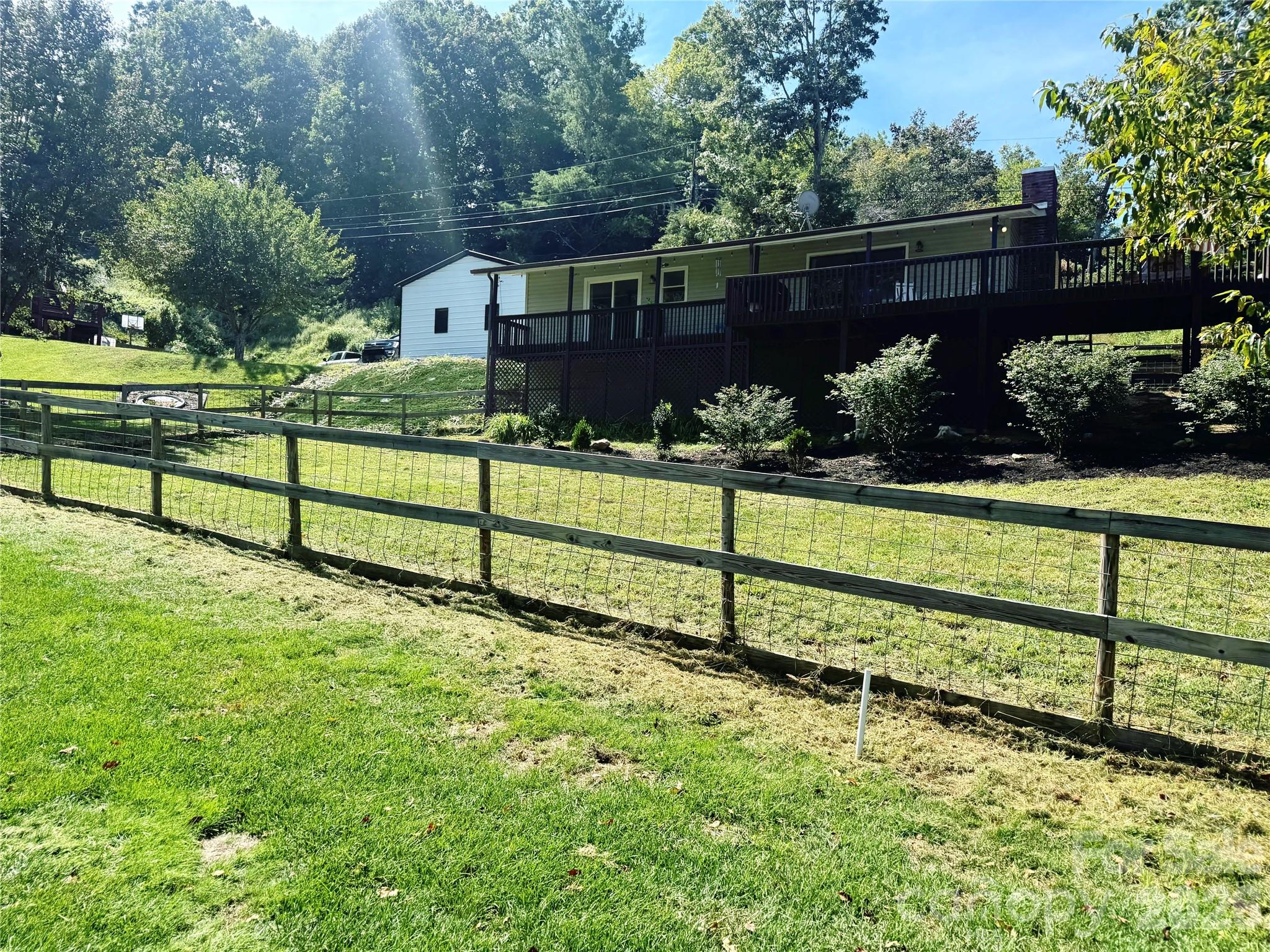 390 Hickory Hill Drive Property Photo 1
