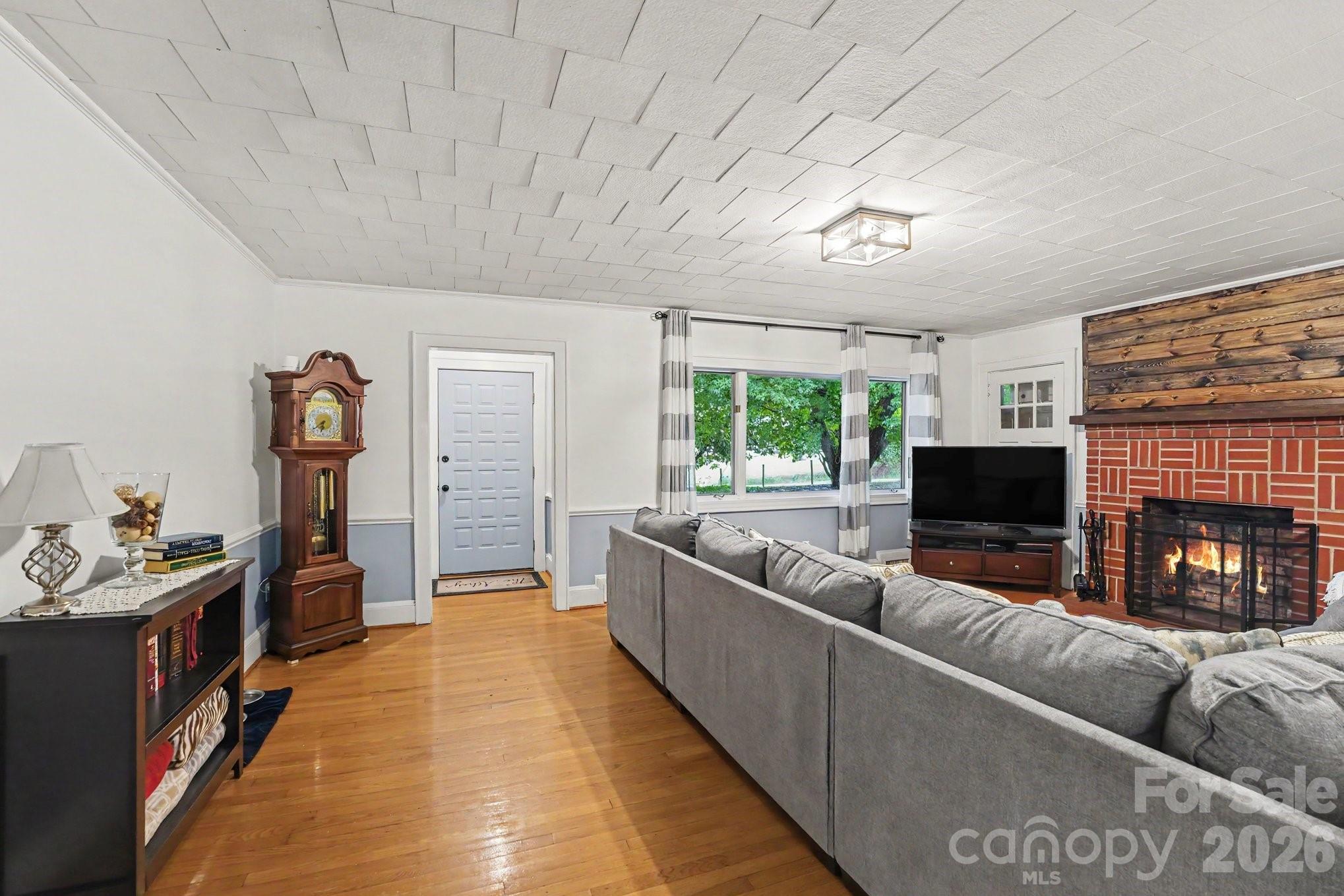 226 Pleasant Hill Drive Property Photo 8