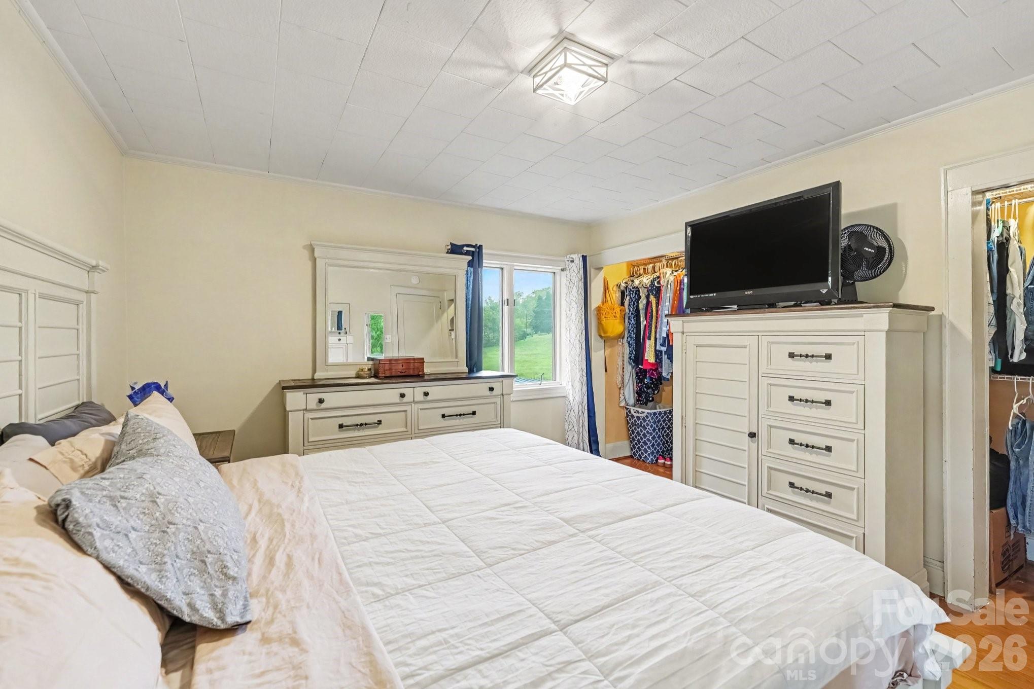 226 Pleasant Hill Drive Property Photo 18