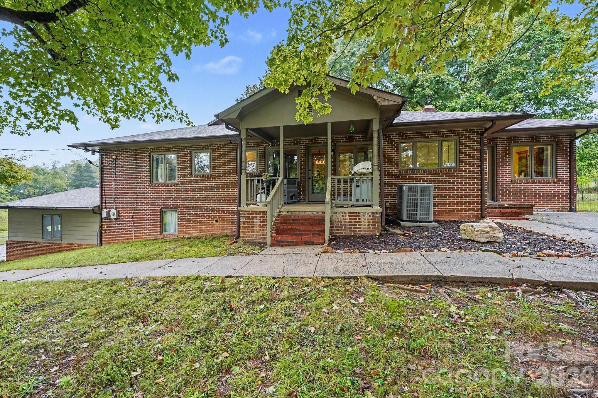 226 Pleasant Hill Drive Property Photo 32