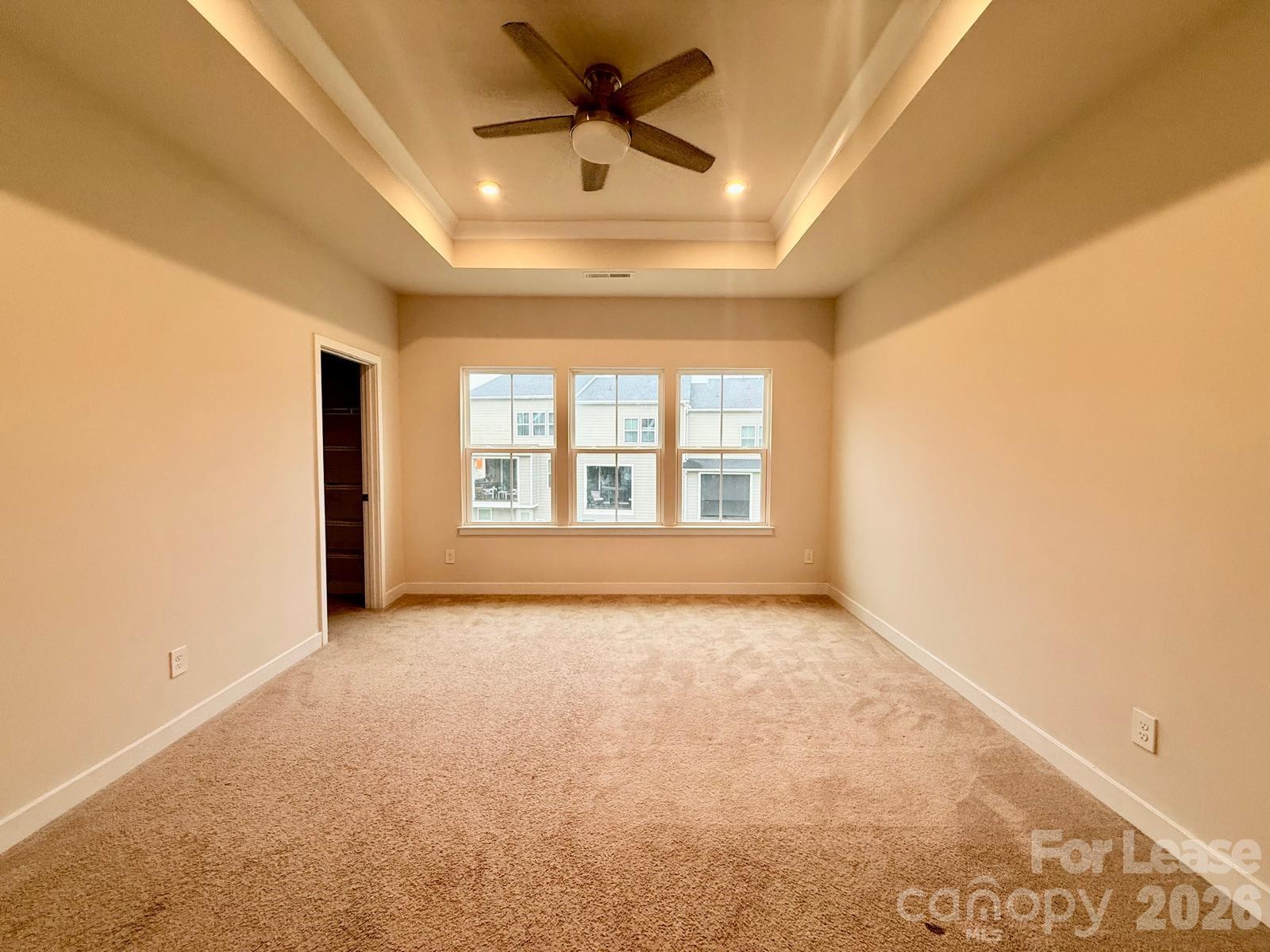 928 Portrush Lane Property Photo 8
