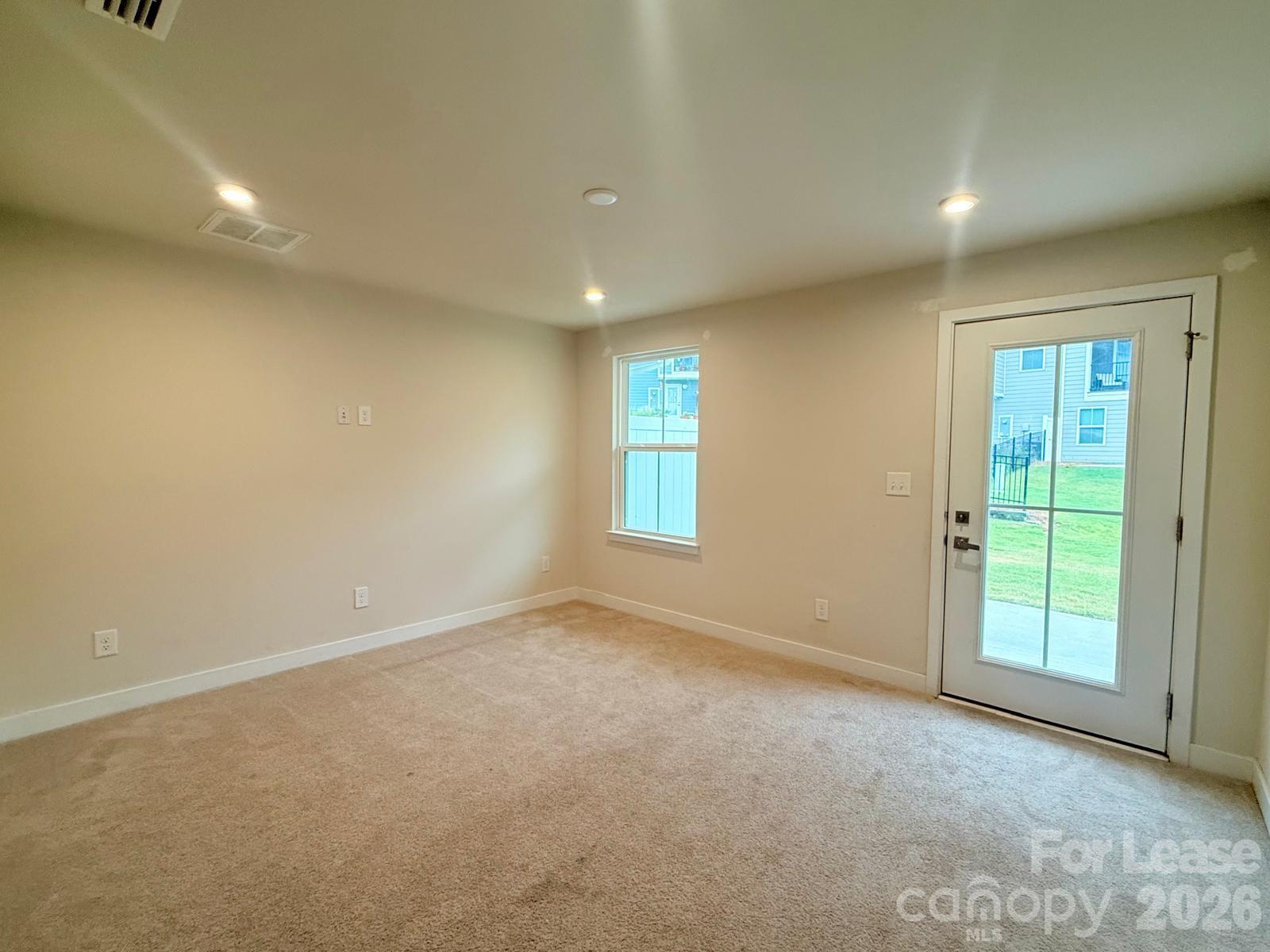 928 Portrush Lane Property Photo 12