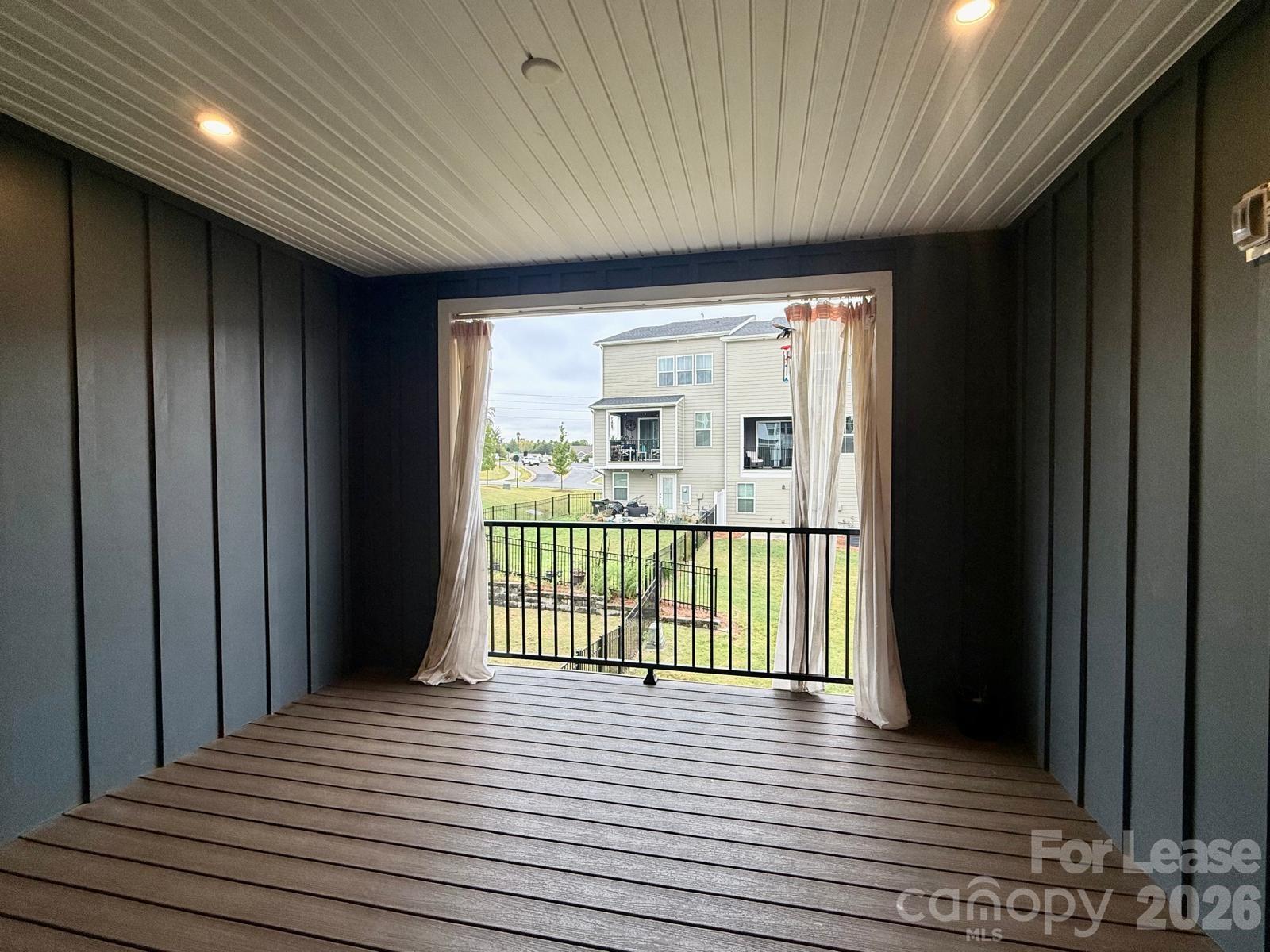 928 Portrush Lane Property Photo 19