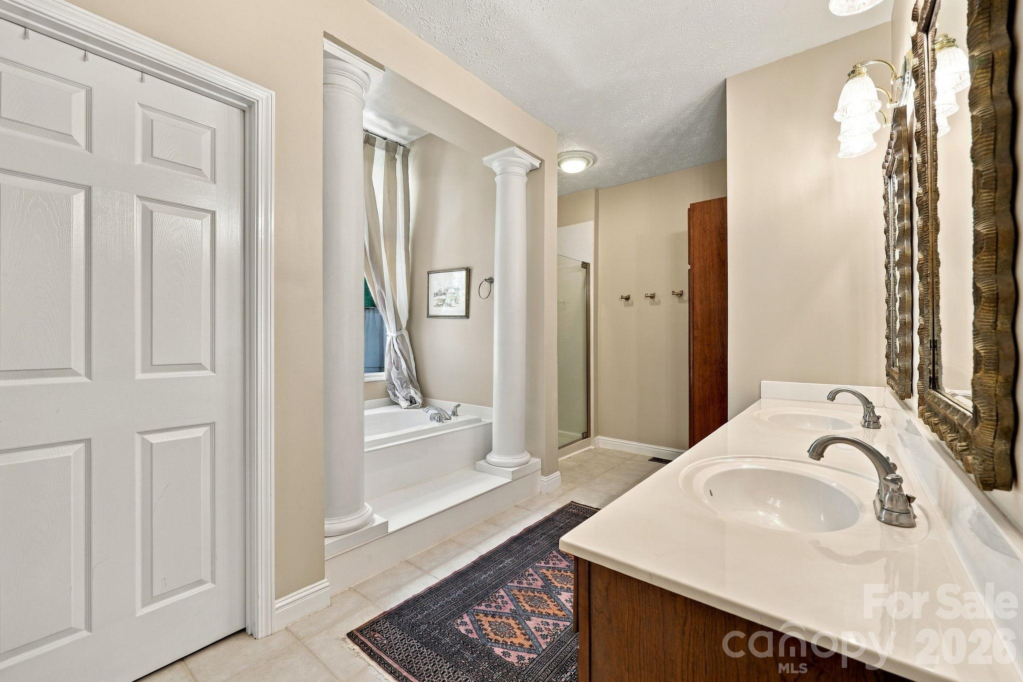 25 Jonathan Creek Drive Property Photo 25