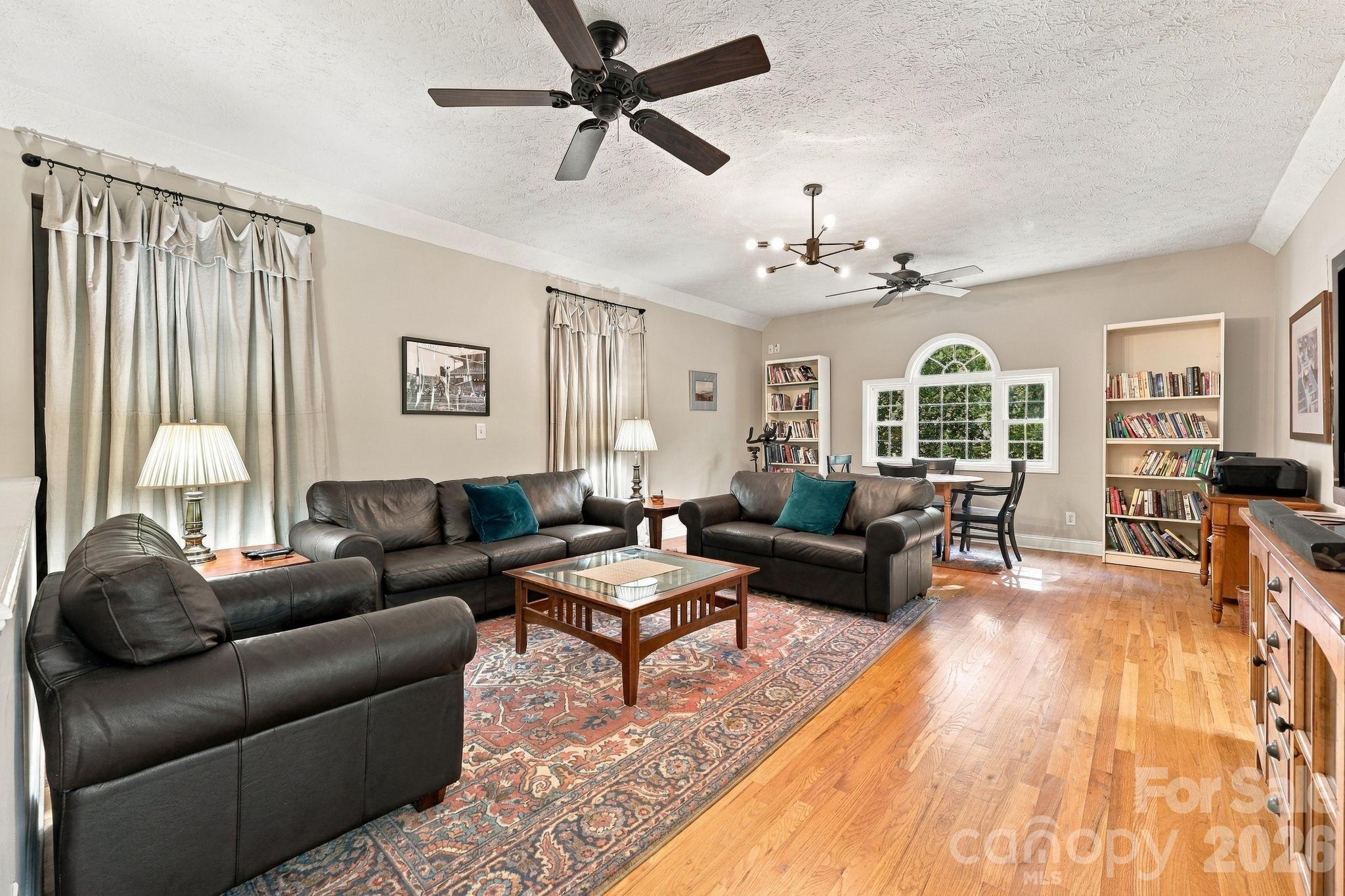 25 Jonathan Creek Drive Property Photo 29