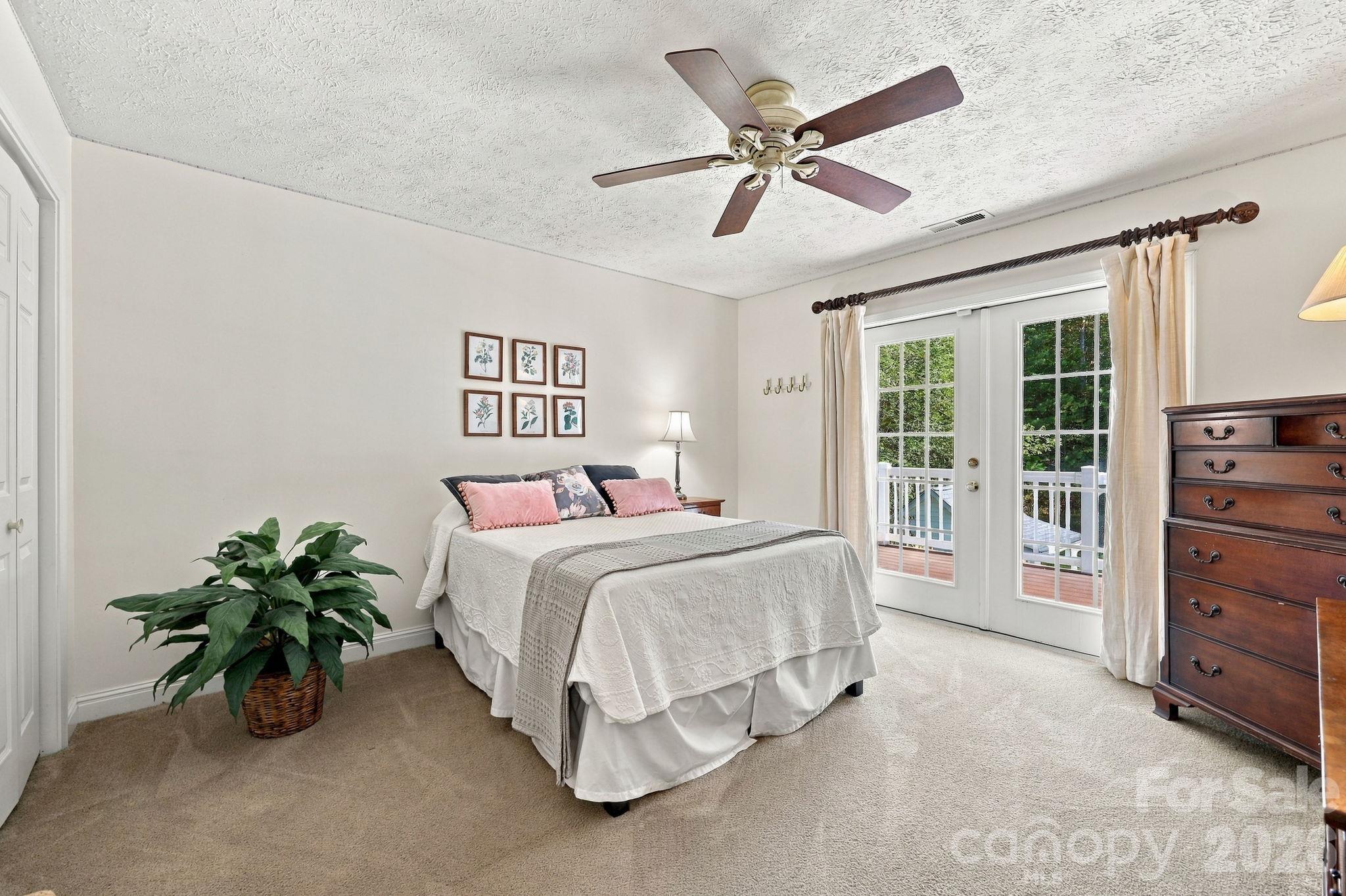 25 Jonathan Creek Drive Property Photo 36
