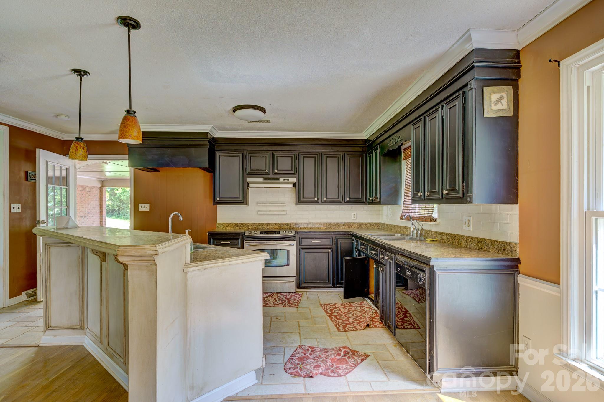 205 Forest Dellinger Road Property Photo 4