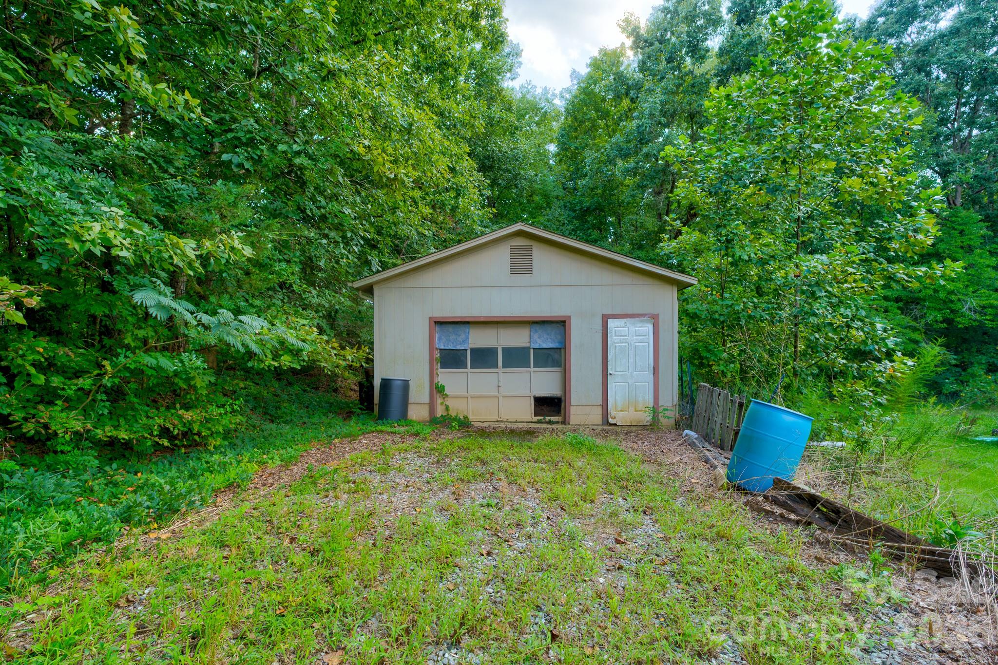 205 Forest Dellinger Road Property Photo 20