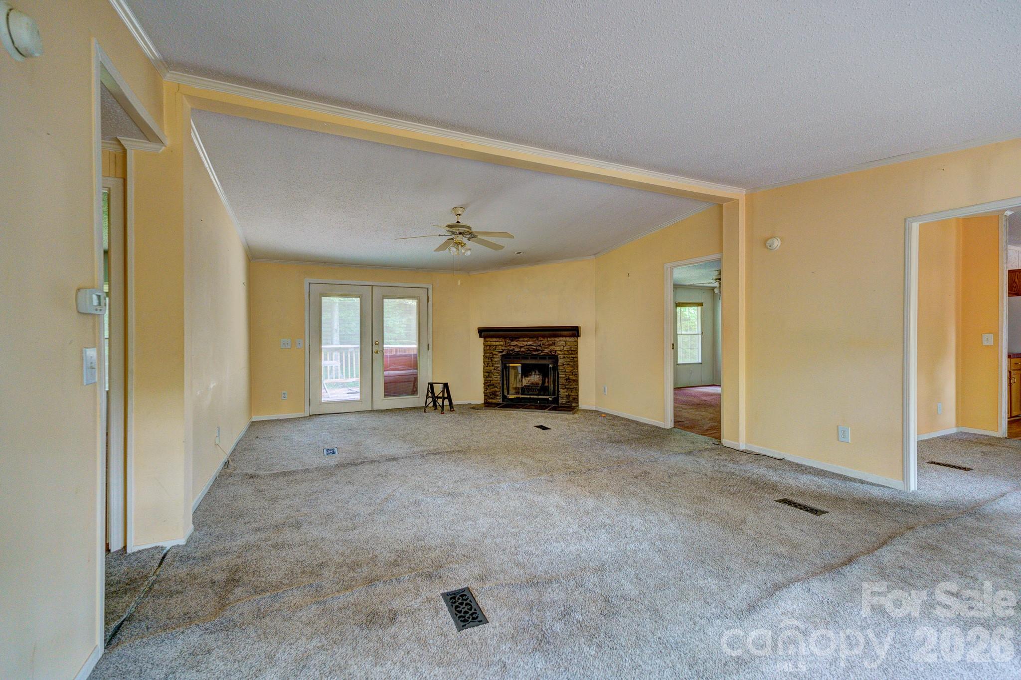 1290 Forest Ridge Drive Property Photo 5