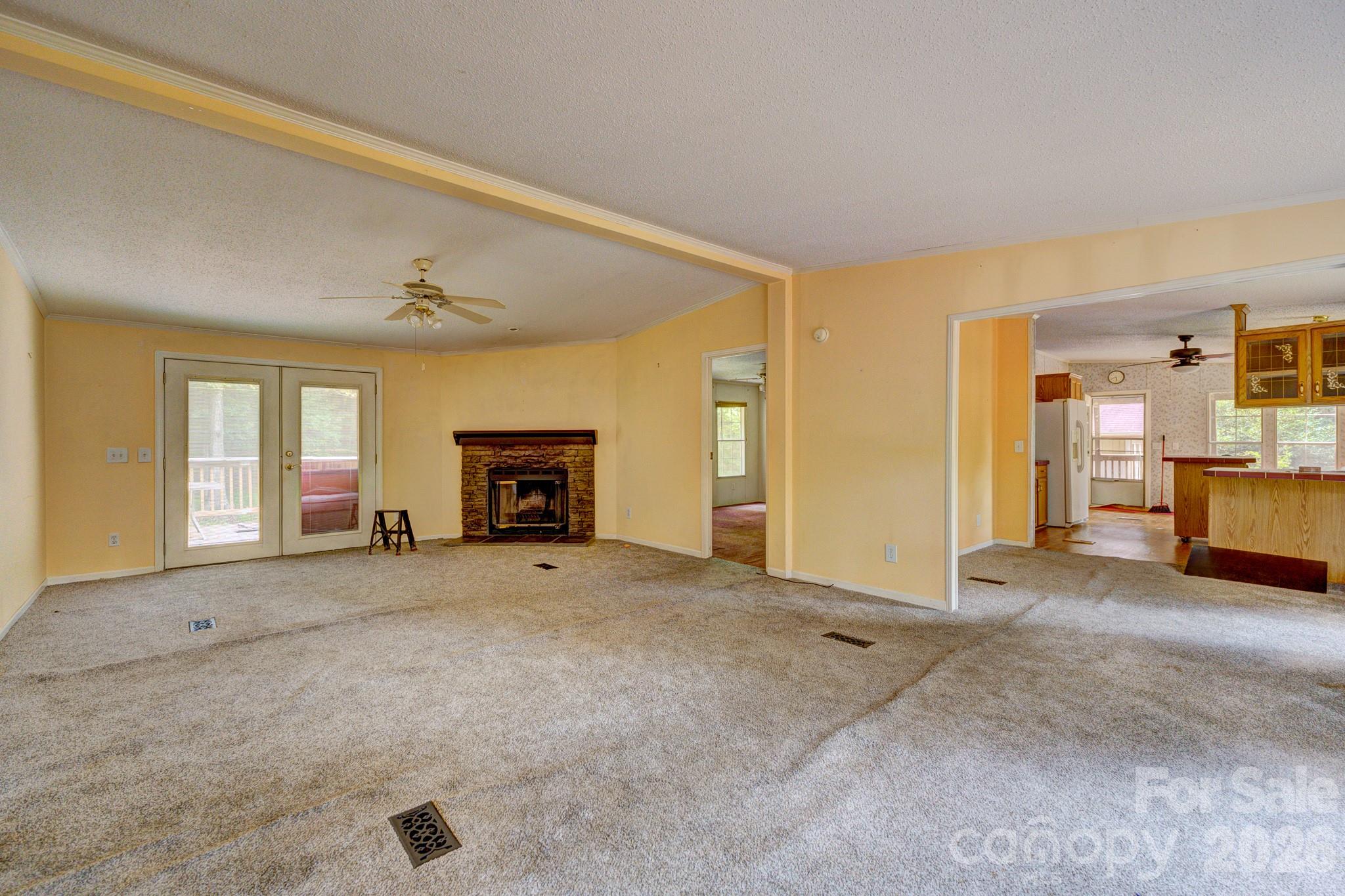 1290 Forest Ridge Drive Property Photo 6
