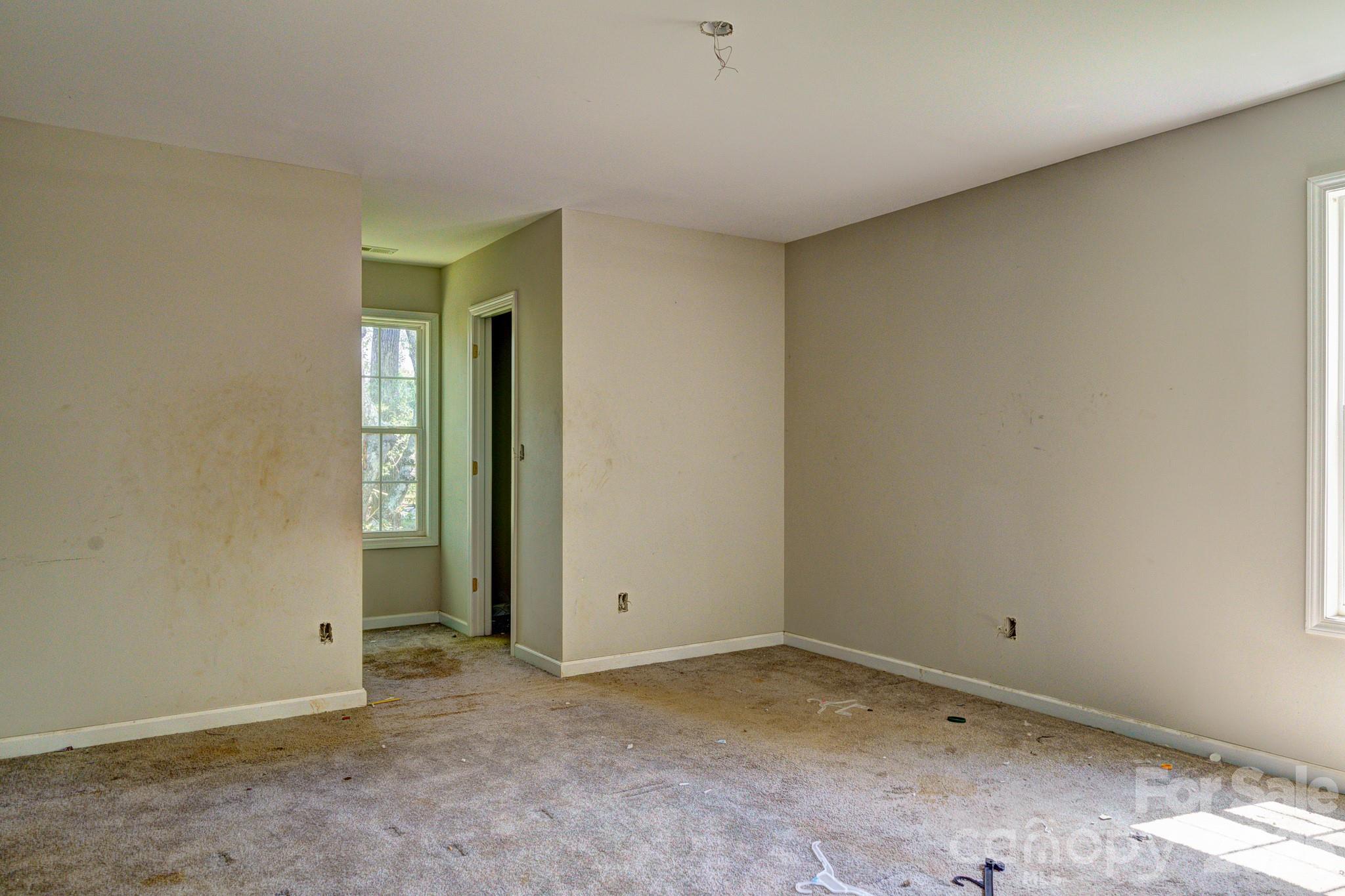 1817 St Marks Church Road Property Photo 7