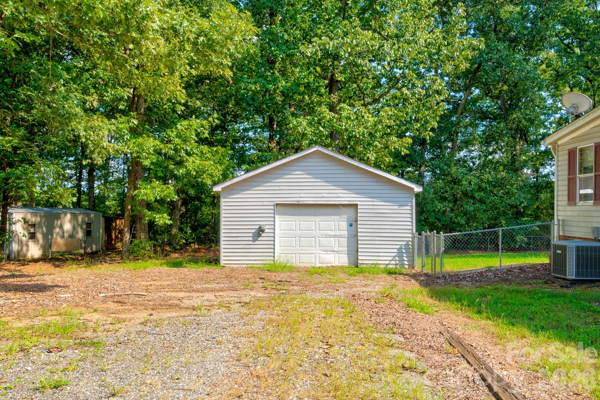 226 Whitesides Road Property Photo 15