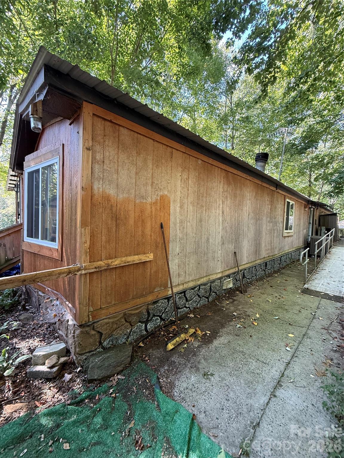 111 Three Top Street Property Photo 1