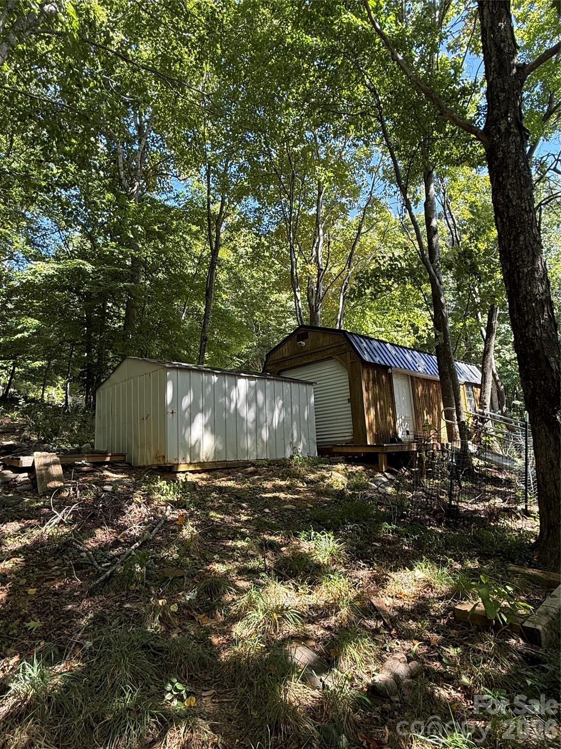 111 Three Top Street Property Photo 6