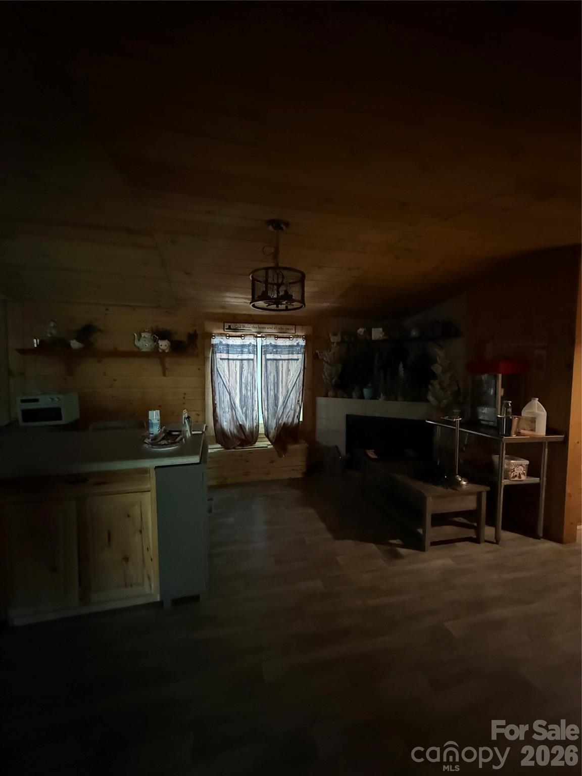 111 Three Top Street Property Photo 15