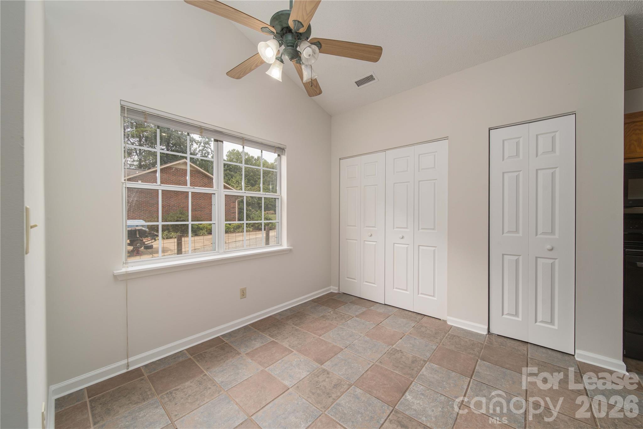 7308 Hagers Hollow Drive Property Photo 6