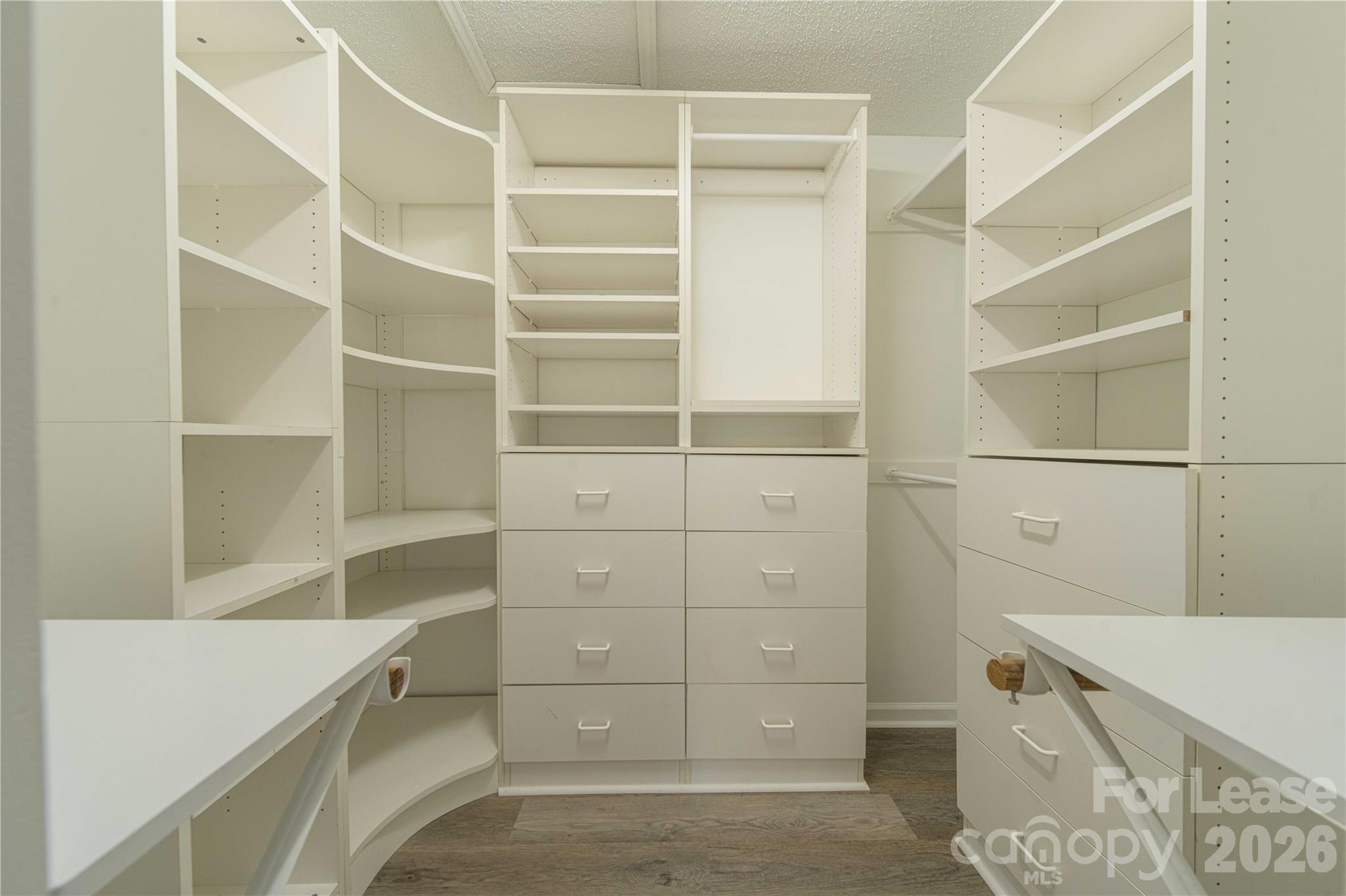 7308 Hagers Hollow Drive Property Photo 9