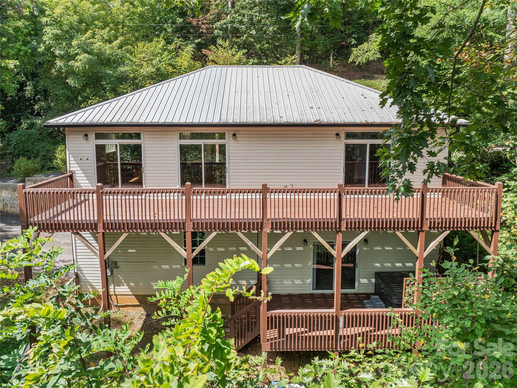 57 Mount Royal Drive Property Photo 3