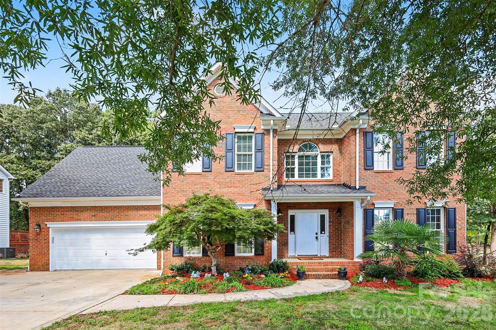 10409 Persimmon Creek Drive Property Photo 1