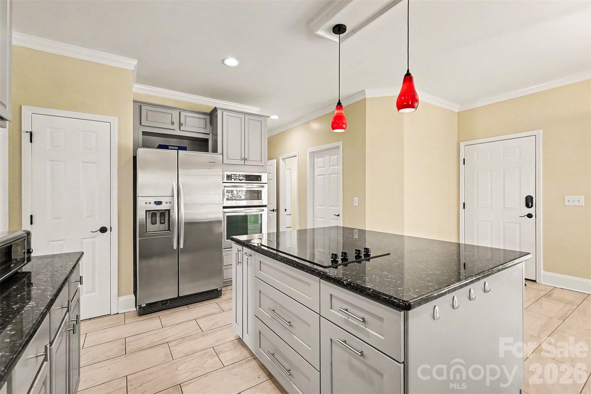 10409 Persimmon Creek Drive Property Photo 11