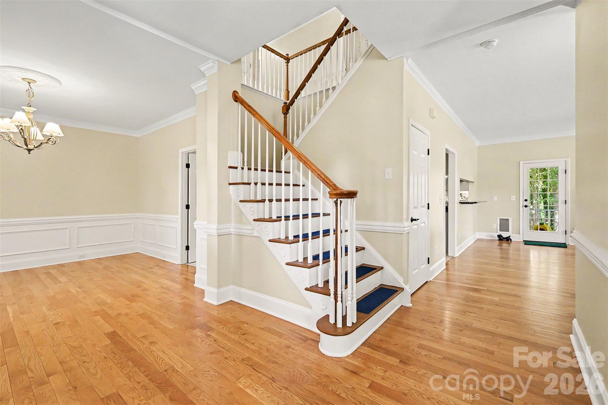 10409 Persimmon Creek Drive Property Photo 14