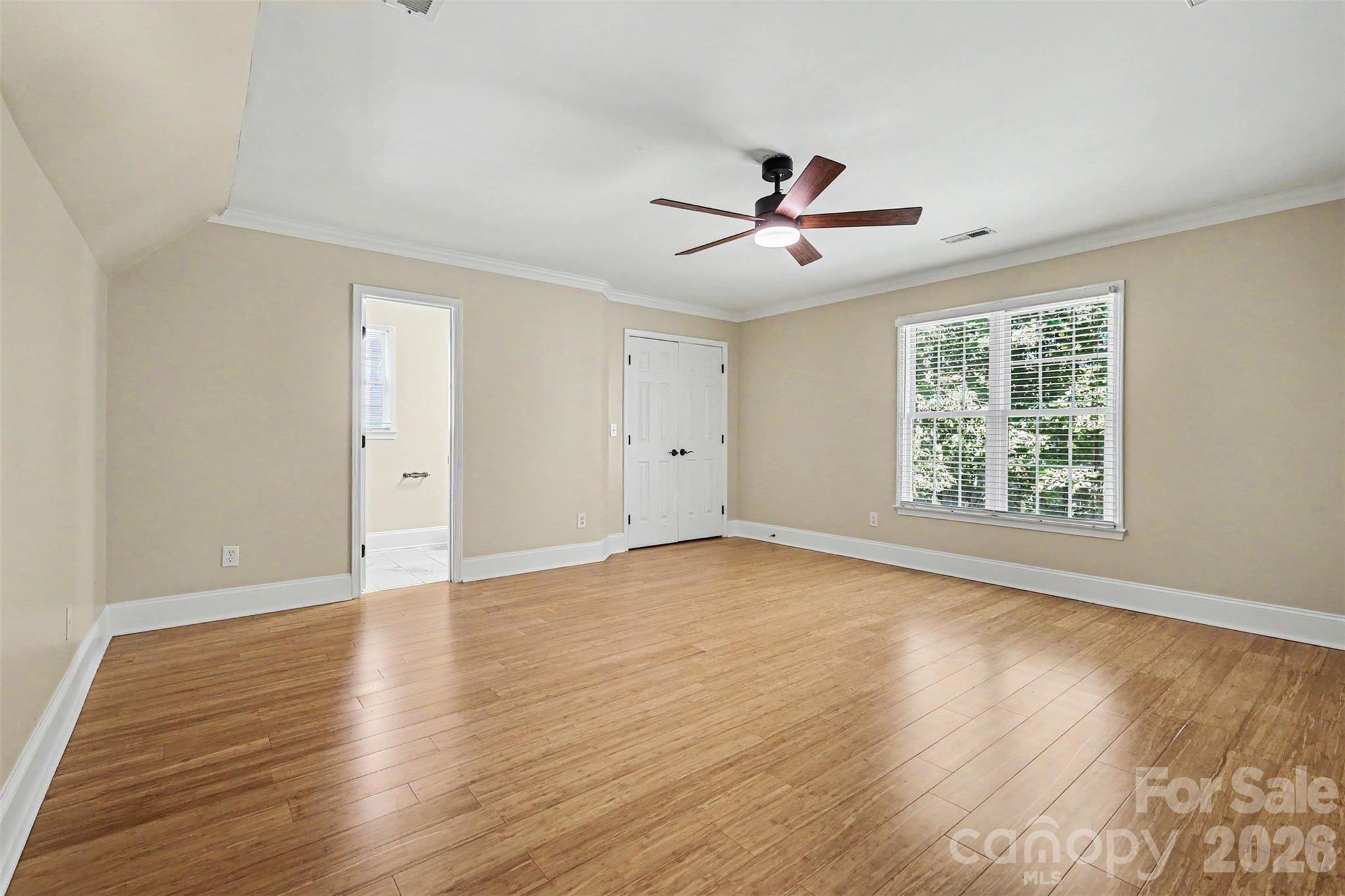 10409 Persimmon Creek Drive Property Photo 21
