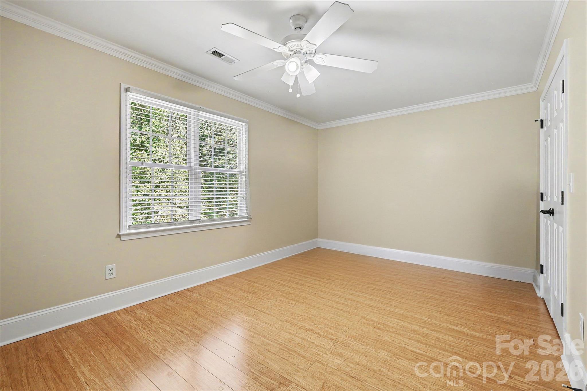 10409 Persimmon Creek Drive Property Photo 27