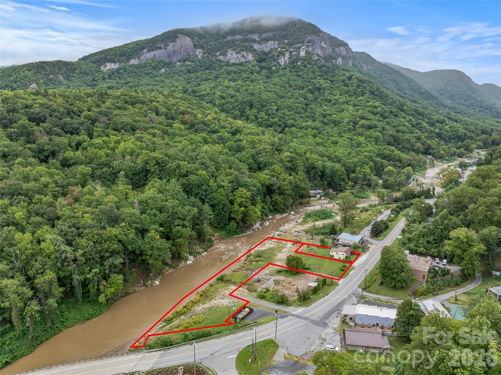 3127 Memorial Highway Property Photo 1