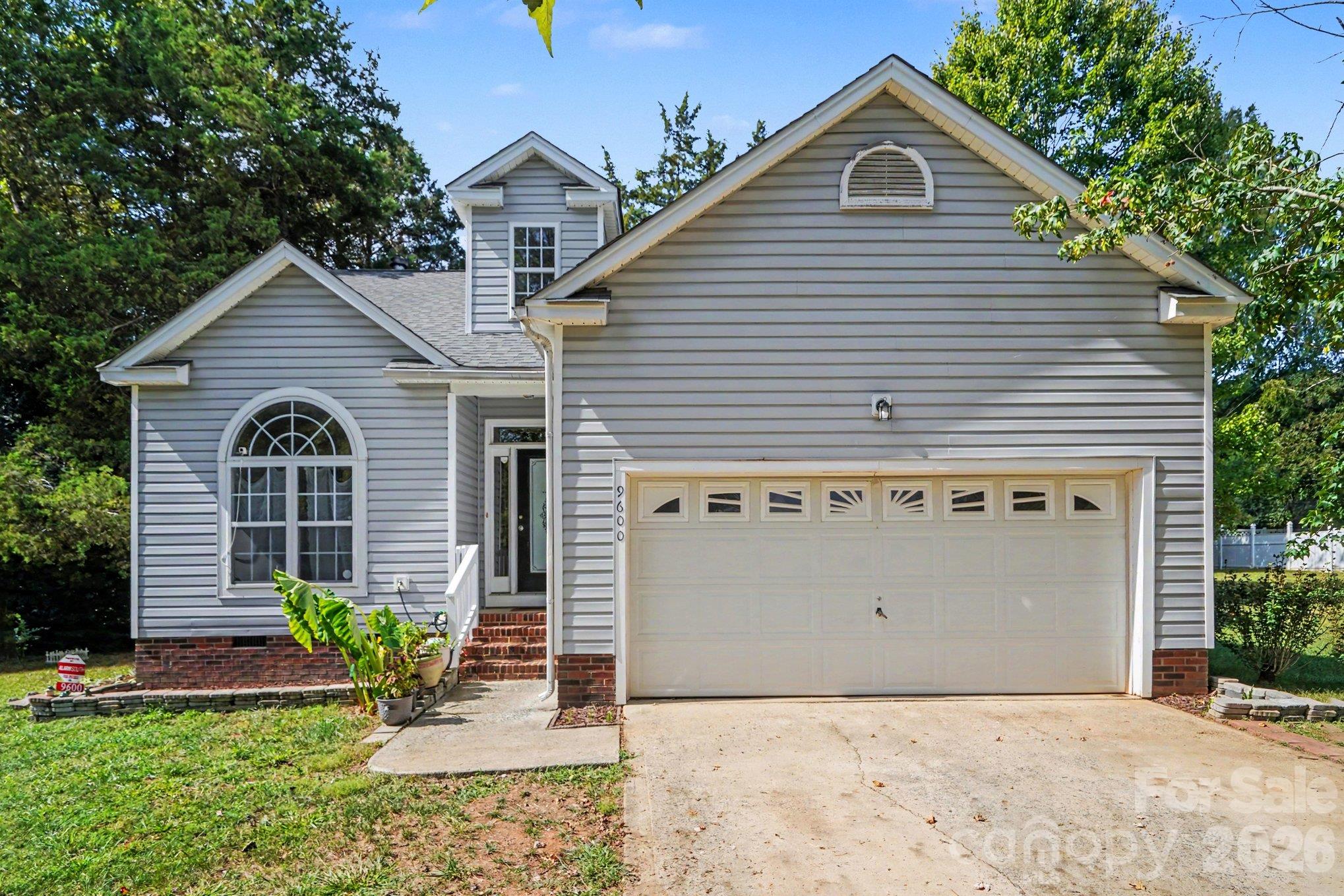 9600 Veronica Drive Property Photo 1