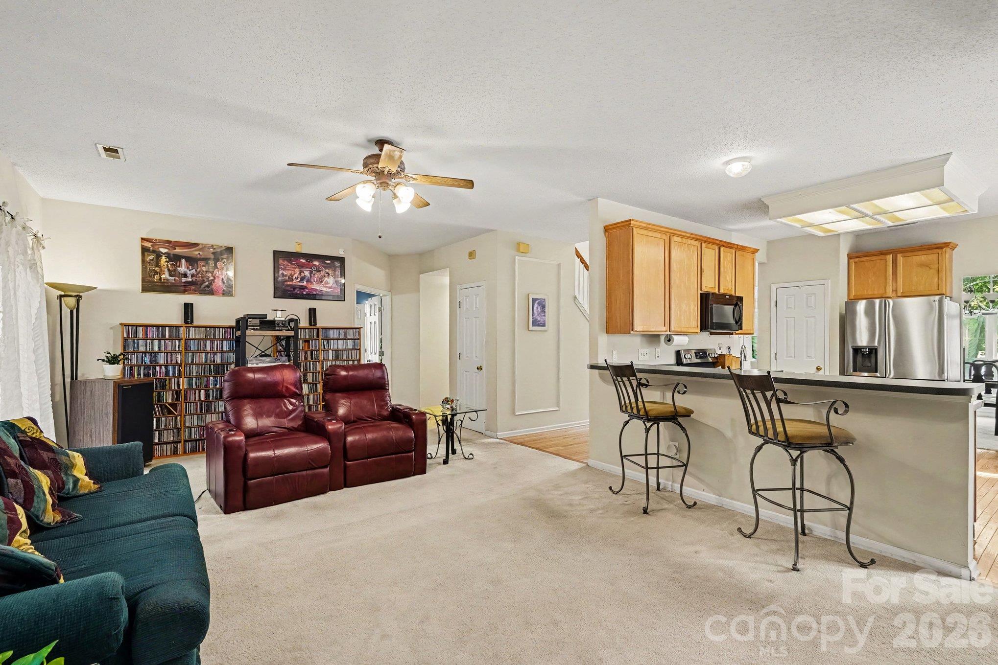 9600 Veronica Drive Property Photo 7