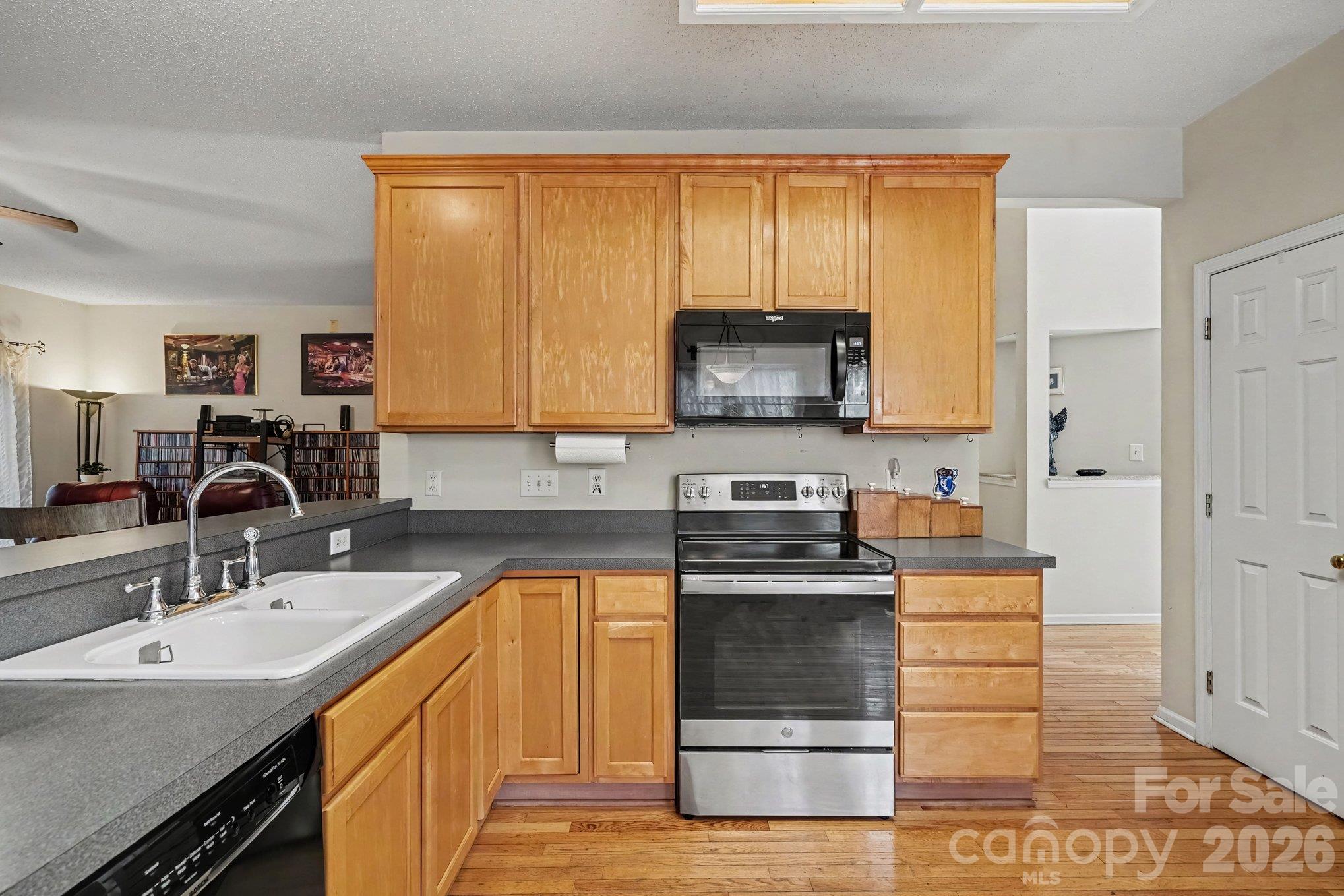 9600 Veronica Drive Property Photo 16