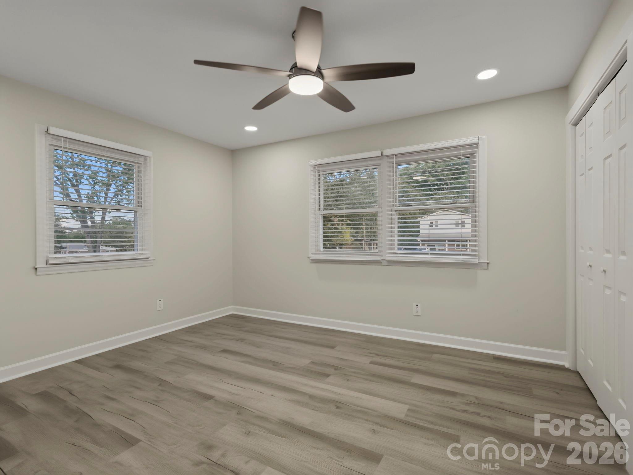512 Villa Street Property Photo 22