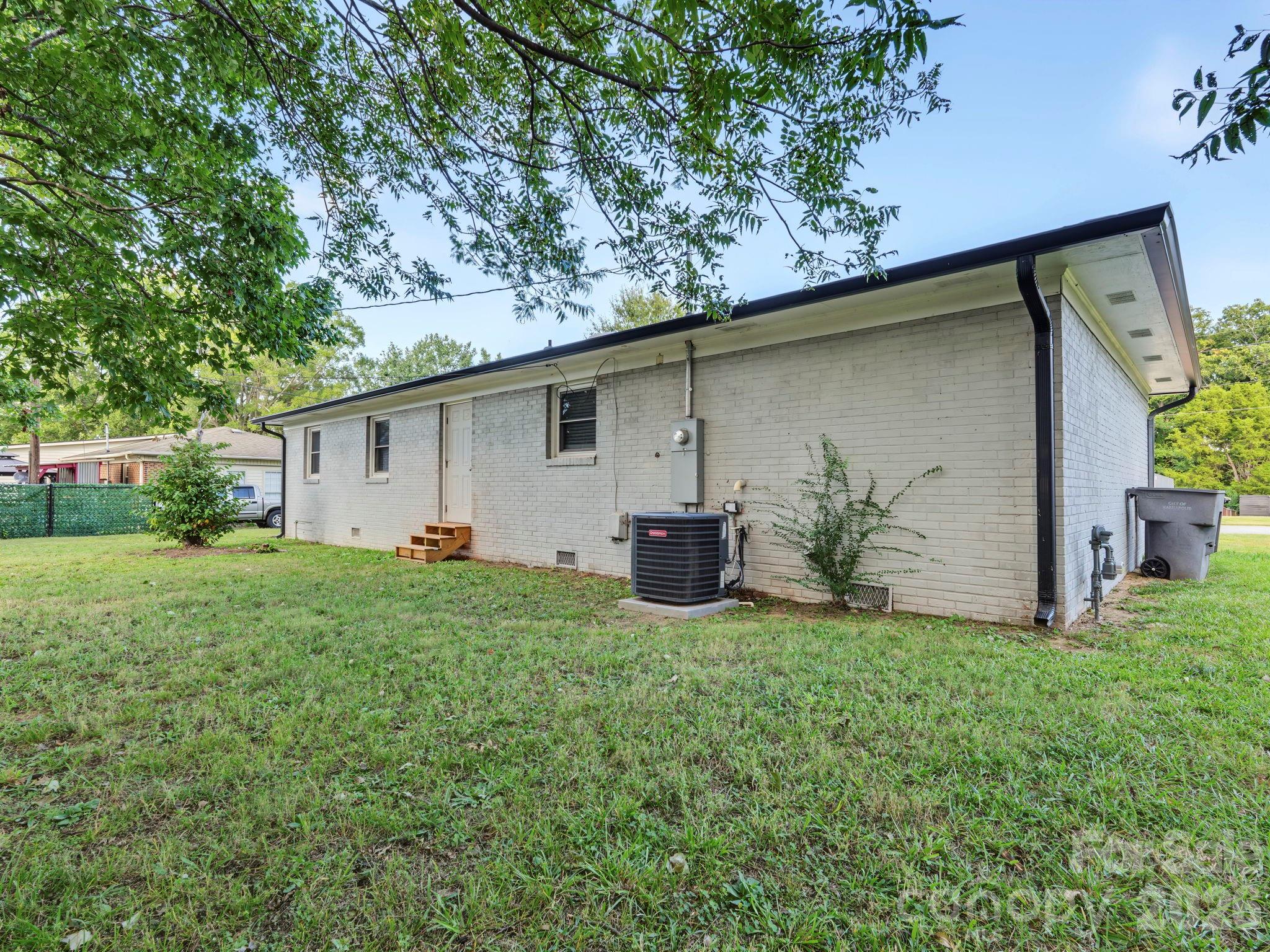 512 Villa Street Property Photo 31